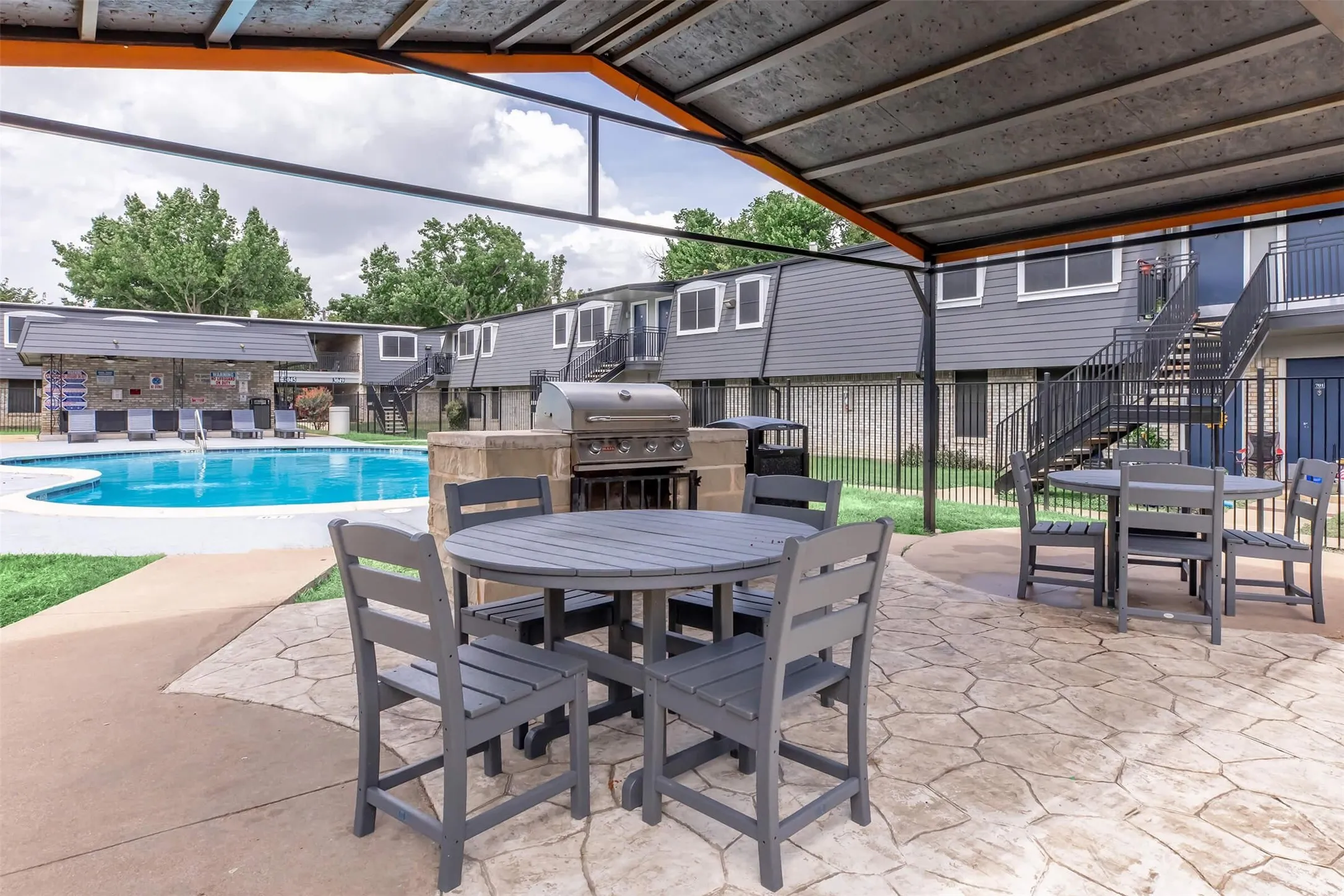 LOOK & LEASE – 1 MONTH FREE!*  REDUCED RENTS FOR OPEN HOUSE 9/19/2026 – Apply today!
