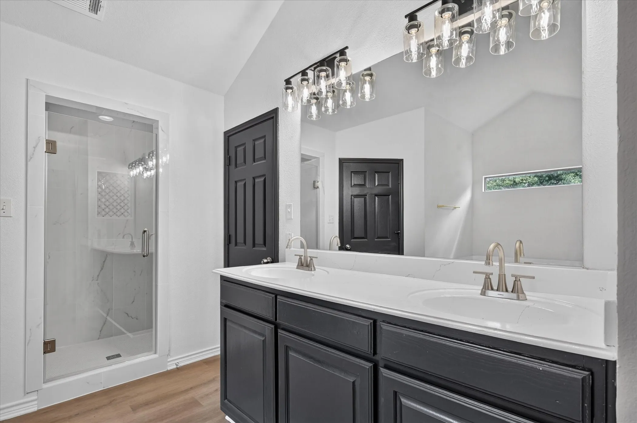Duplex For Rent in Denton County , 4052 Saint Christopher Lane, Dallas, Texas 75287, 3 Bedroom, 3 Bathroom, 2 Garage spaces, 2,214 Sqft, built in 1984, mls#21387051, Real Estate Agent in Dallas, Homes For Rent in Denton county, Homes For Rent in Dallas, Realtor in Dallas Texas, Real Estate Brokerage Independent Realty Texas, Luminita Cordes Realtor