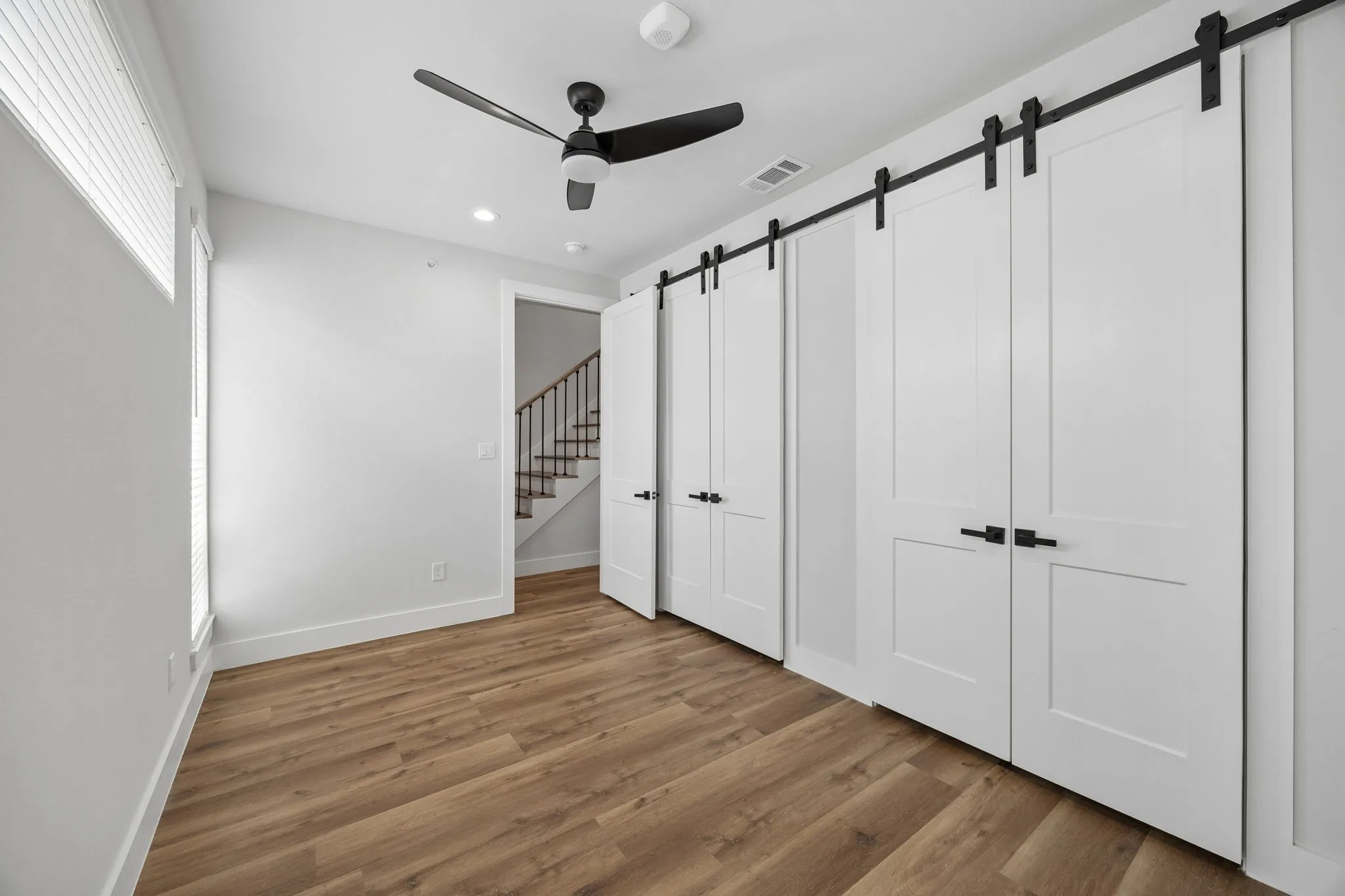 Townhouse For Rent in Dallas County , 5633 Live Oak 102, Dallas, Texas 75206, 2 Bedroom, 3 Bathroom, 2 Garage spaces, 1,533 Sqft, built in 2025, mls#21386730, Real Estate Agent in Dallas, Homes For Rent in Dallas county, Homes For Rent in Dallas, Realtor in Dallas Texas, Real Estate Brokerage Independent Realty Texas, Luminita Cordes Realtor