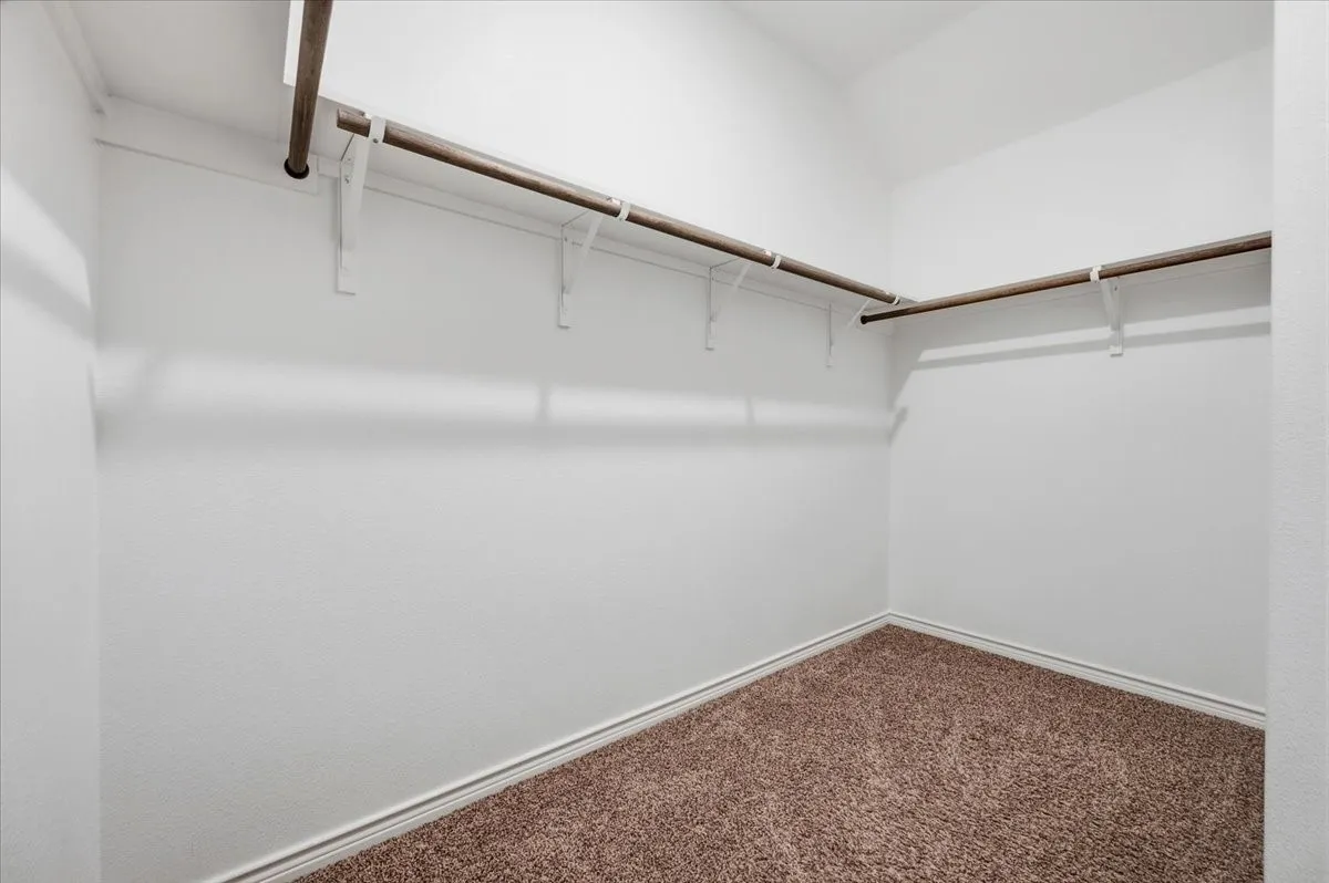 Single Family Residence For Sale in Ellis County , 228 Garden Grove Drive, Waxahachie, Texas 75165, 3 Bedroom, 2 Bathroom, 2 Garage spaces, 1,585 Sqft, built in 2019, mls#21387075, Real Estate Agent in Waxahachie, Homes For Sale in Ellis county, Homes For Sale in Waxahachie, Realtor in Waxahachie Texas, Real Estate Brokerage Independent Realty Texas, Luminita Cordes Realtor