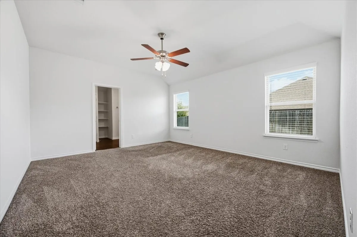 Single Family Residence For Sale in Ellis County , 228 Garden Grove Drive, Waxahachie, Texas 75165, 3 Bedroom, 2 Bathroom, 2 Garage spaces, 1,585 Sqft, built in 2019, mls#21387075, Real Estate Agent in Waxahachie, Homes For Sale in Ellis county, Homes For Sale in Waxahachie, Realtor in Waxahachie Texas, Real Estate Brokerage Independent Realty Texas, Luminita Cordes Realtor