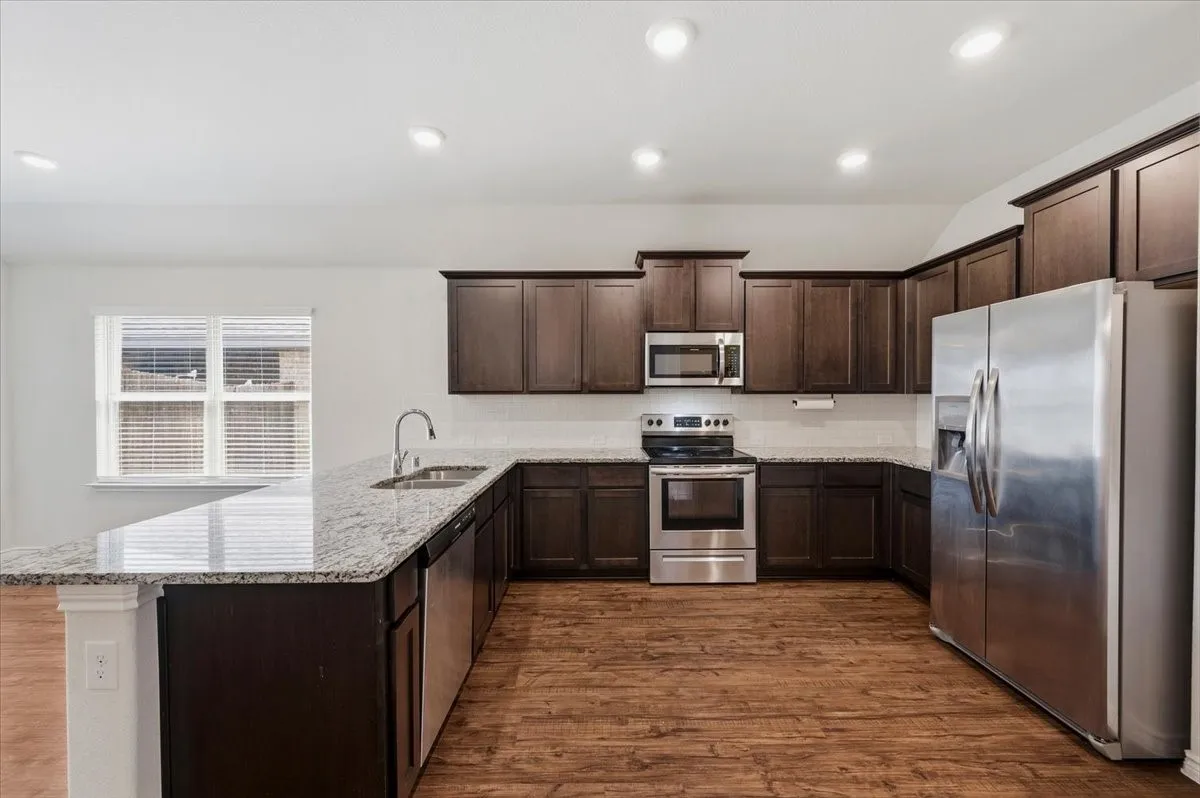 Single Family Residence For Sale in Ellis County , 228 Garden Grove Drive, Waxahachie, Texas 75165, 3 Bedroom, 2 Bathroom, 2 Garage spaces, 1,585 Sqft, built in 2019, mls#21387075, Real Estate Agent in Waxahachie, Homes For Sale in Ellis county, Homes For Sale in Waxahachie, Realtor in Waxahachie Texas, Real Estate Brokerage Independent Realty Texas, Luminita Cordes Realtor