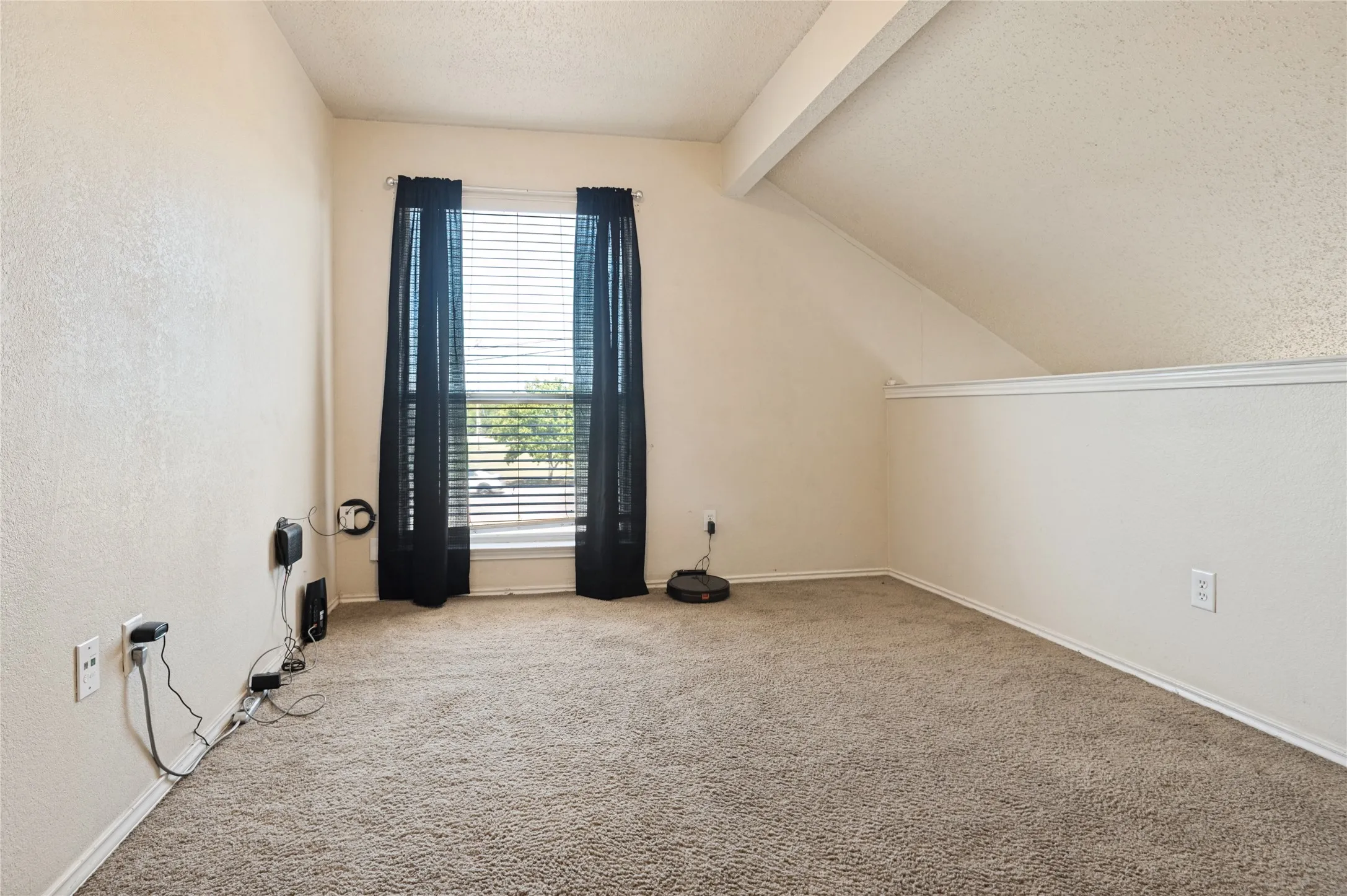 Single Family Residence For Sale in Dallas County , 12927 Parker Court, Balch Springs, Texas 75180, 3 Bedroom, 2 Bathroom, 2 Garage spaces, 1,745 Sqft, built in 1994, mls#21386119, Real Estate Agent in Balch Springs, Homes For Sale in Dallas county, Homes For Sale in Balch Springs, Realtor in Balch Springs Texas, Real Estate Brokerage Independent Realty Texas, Luminita Cordes Realtor