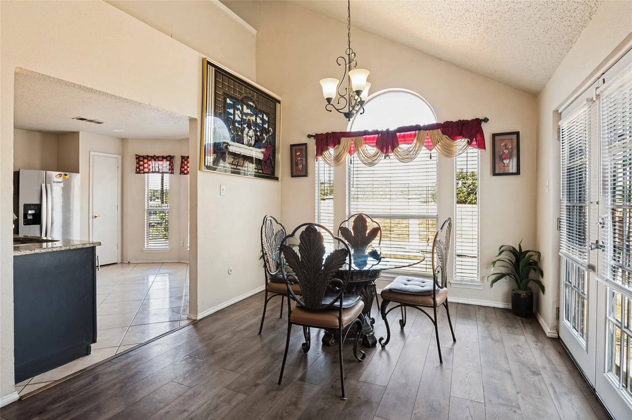 Single Family Residence For Sale in Dallas County , 12927 Parker Court, Balch Springs, Texas 75180, 3 Bedroom, 2 Bathroom, 2 Garage spaces, 1,745 Sqft, built in 1994, mls#21386119, Real Estate Agent in Balch Springs, Homes For Sale in Dallas county, Homes For Sale in Balch Springs, Realtor in Balch Springs Texas, Real Estate Brokerage Independent Realty Texas, Luminita Cordes Realtor