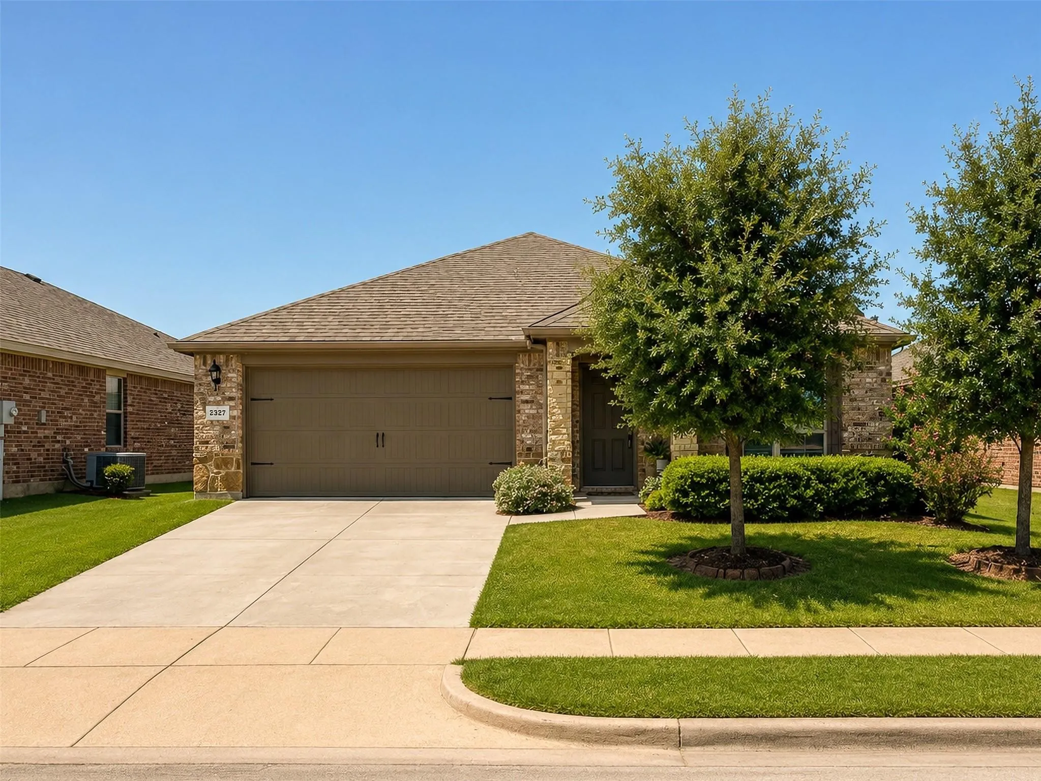 Single Family Residence For Sale in Kaufman County , 2327 San Marcos Drive, Forney, Texas 75126, 4 Bedroom, 2 Bathroom, 2 Garage spaces, 2,140 Sqft, built in 2017, mls#21387082, Real Estate Agent in Forney, Homes For Sale in Kaufman county, Homes For Sale in Forney, Realtor in Forney Texas, Real Estate Brokerage Independent Realty Texas, Luminita Cordes Realtor