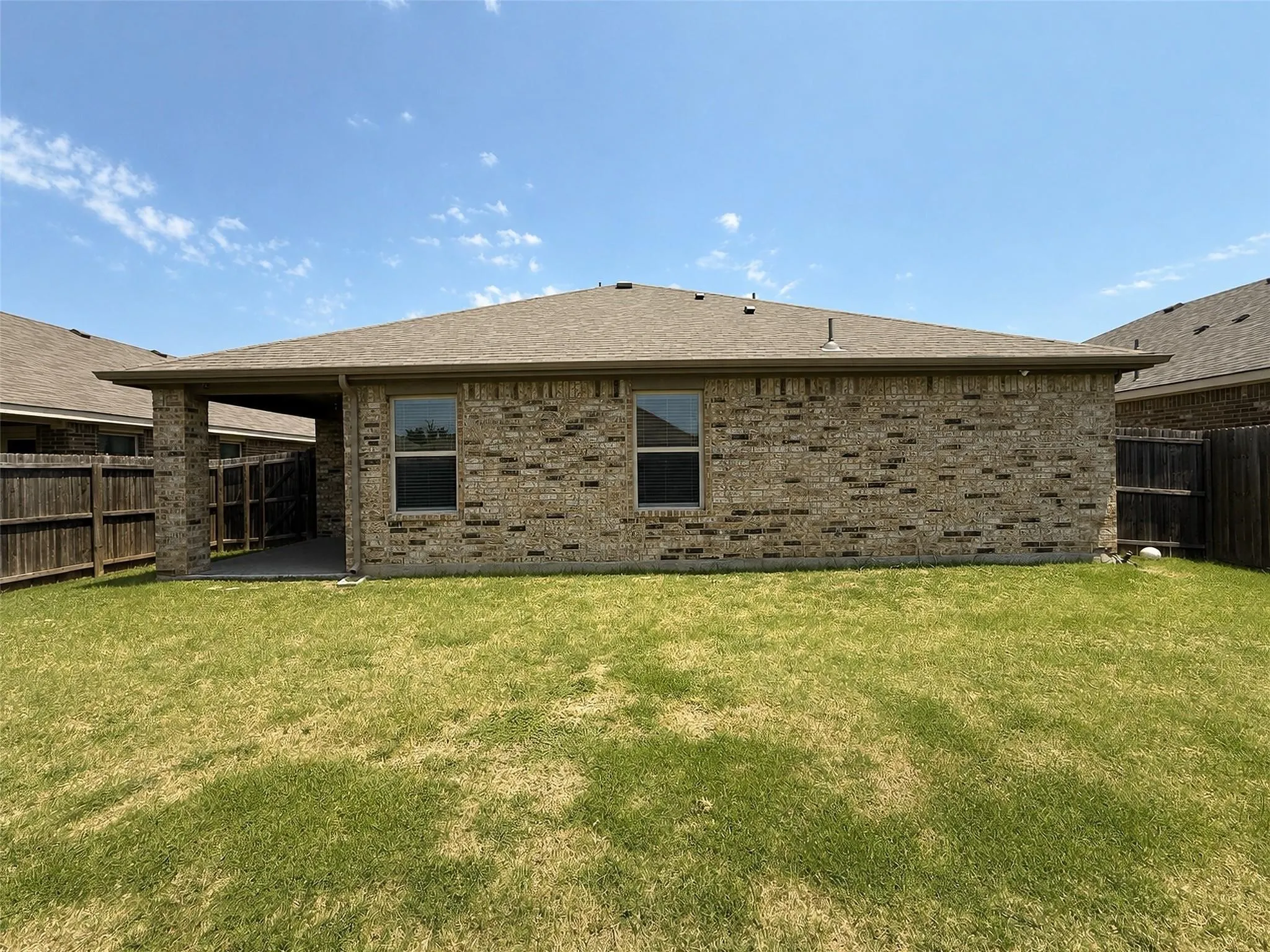 Single Family Residence For Sale in Kaufman County , 2327 San Marcos Drive, Forney, Texas 75126, 4 Bedroom, 2 Bathroom, 2 Garage spaces, 2,140 Sqft, built in 2017, mls#21387082, Real Estate Agent in Forney, Homes For Sale in Kaufman county, Homes For Sale in Forney, Realtor in Forney Texas, Real Estate Brokerage Independent Realty Texas, Luminita Cordes Realtor