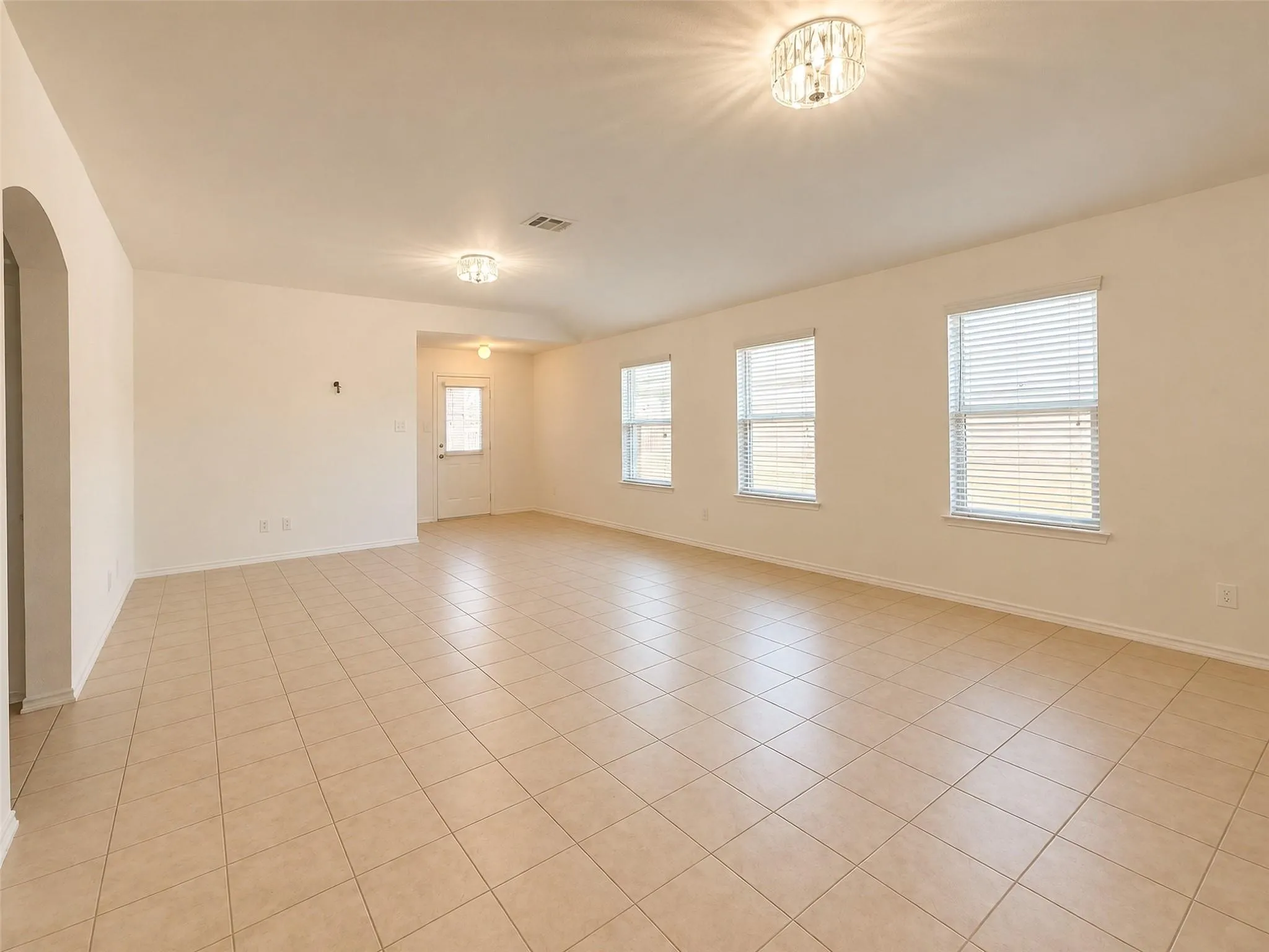 Single Family Residence For Sale in Kaufman County , 2327 San Marcos Drive, Forney, Texas 75126, 4 Bedroom, 2 Bathroom, 2 Garage spaces, 2,140 Sqft, built in 2017, mls#21387082, Real Estate Agent in Forney, Homes For Sale in Kaufman county, Homes For Sale in Forney, Realtor in Forney Texas, Real Estate Brokerage Independent Realty Texas, Luminita Cordes Realtor