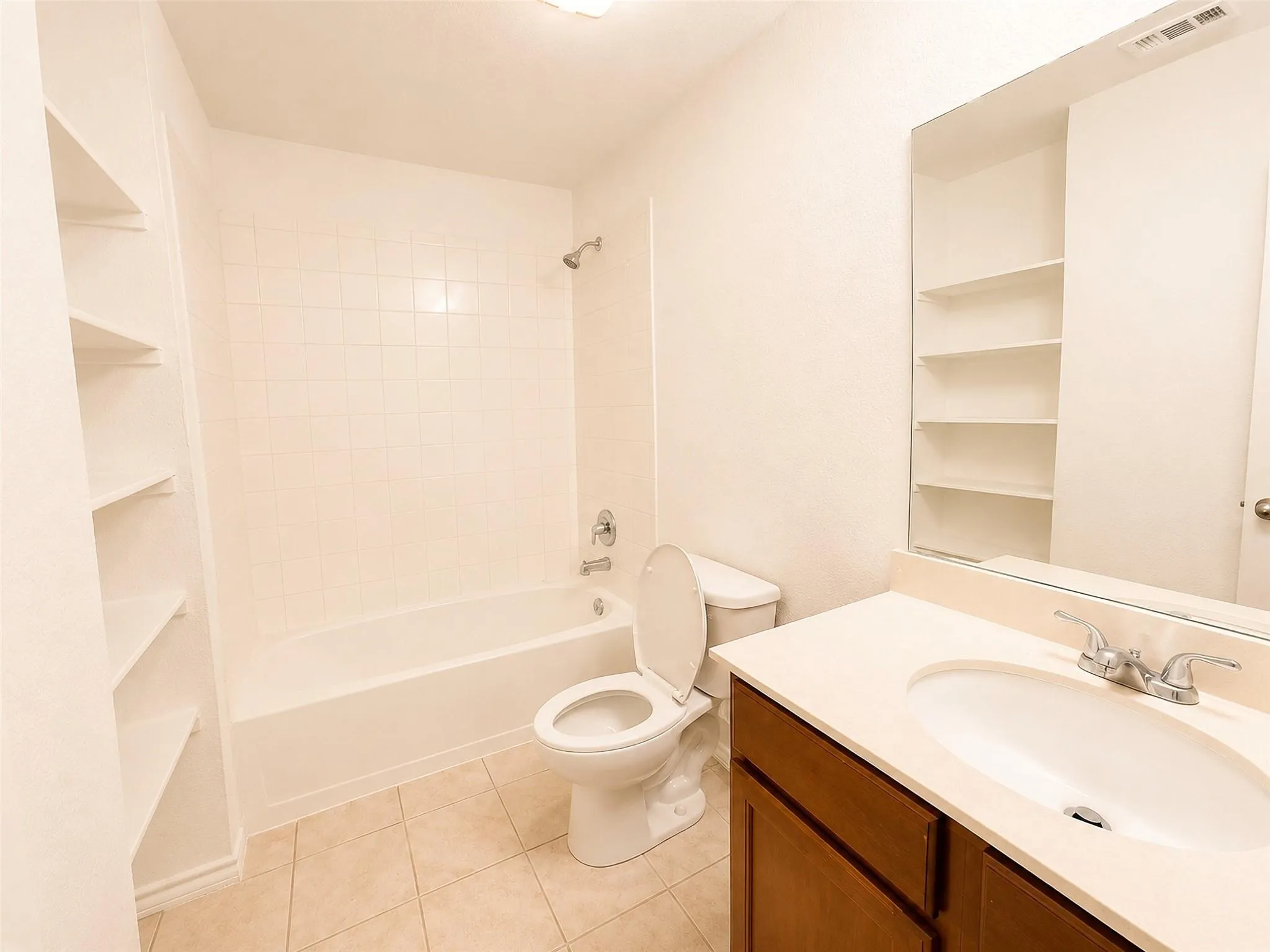 Single Family Residence For Sale in Kaufman County , 2327 San Marcos Drive, Forney, Texas 75126, 4 Bedroom, 2 Bathroom, 2 Garage spaces, 2,140 Sqft, built in 2017, mls#21387082, Real Estate Agent in Forney, Homes For Sale in Kaufman county, Homes For Sale in Forney, Realtor in Forney Texas, Real Estate Brokerage Independent Realty Texas, Luminita Cordes Realtor