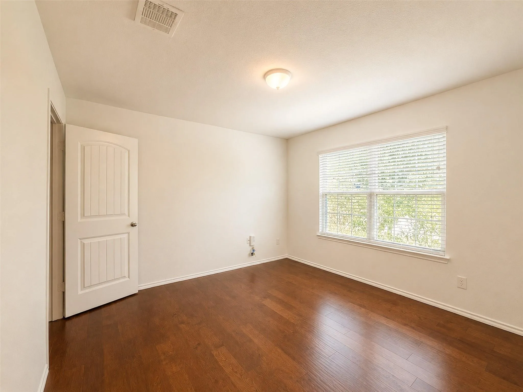 Single Family Residence For Sale in Kaufman County , 2327 San Marcos Drive, Forney, Texas 75126, 4 Bedroom, 2 Bathroom, 2 Garage spaces, 2,140 Sqft, built in 2017, mls#21387082, Real Estate Agent in Forney, Homes For Sale in Kaufman county, Homes For Sale in Forney, Realtor in Forney Texas, Real Estate Brokerage Independent Realty Texas, Luminita Cordes Realtor