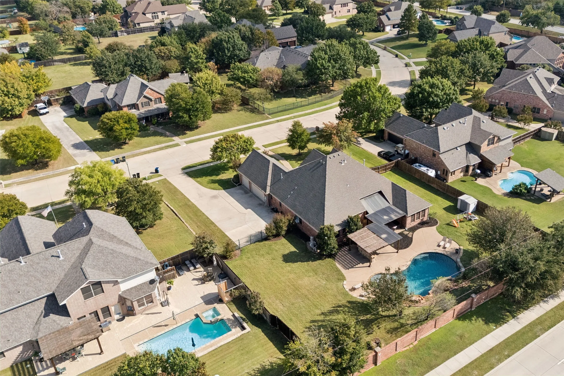 Single Family Residence For Sale in Tarrant County , 520 Unbridled Lane, Keller, Texas 76248, 4 Bedroom, 4 Bathroom, 3 Garage spaces, 3,194 Sqft, built in 2005, mls#21386886, Real Estate Agent in Keller, Homes For Sale in Tarrant county, Homes For Sale in Keller, Realtor in Keller Texas, Real Estate Brokerage Independent Realty Texas, Luminita Cordes Realtor