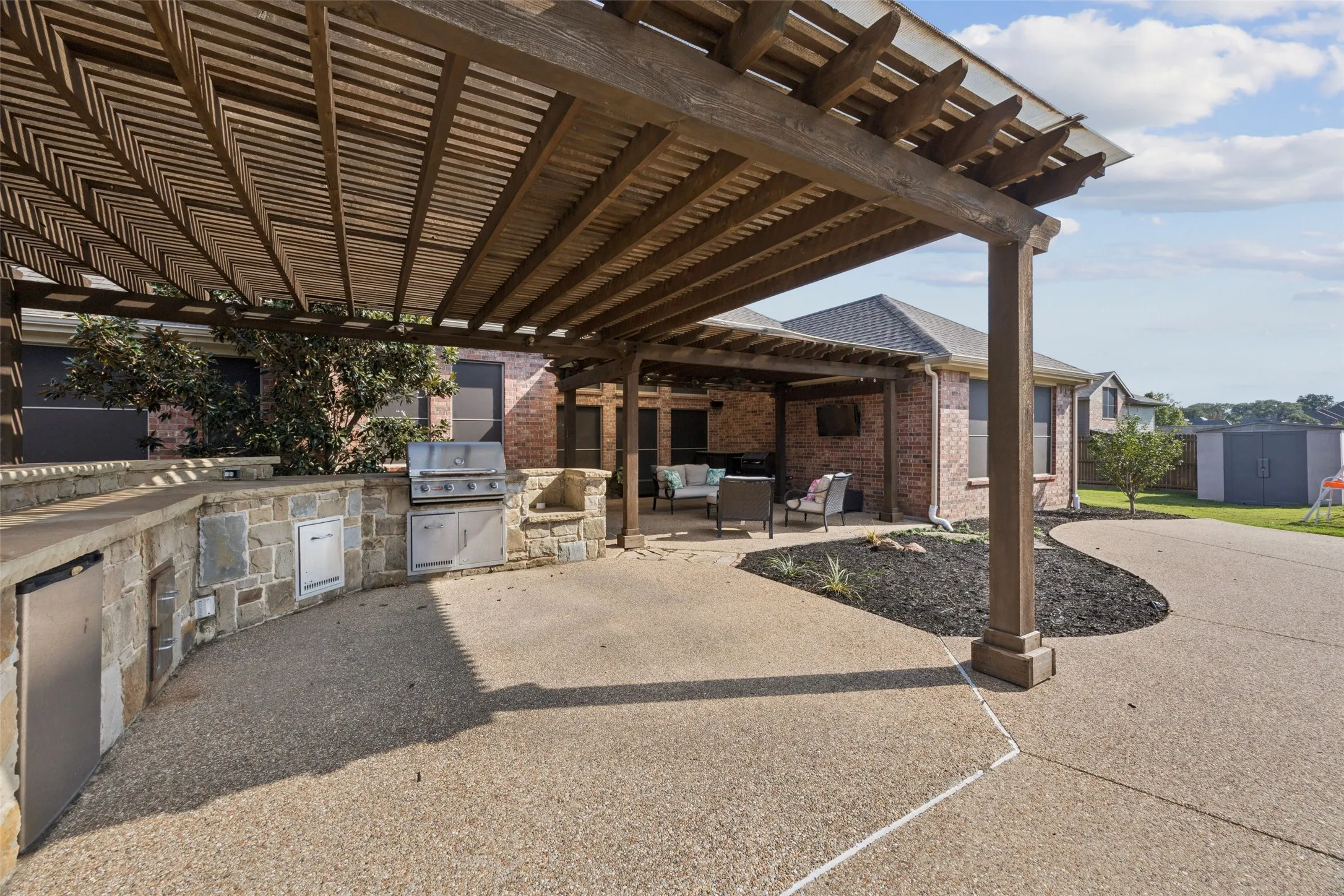 Single Family Residence For Sale in Tarrant County , 520 Unbridled Lane, Keller, Texas 76248, 4 Bedroom, 4 Bathroom, 3 Garage spaces, 3,194 Sqft, built in 2005, mls#21386886, Real Estate Agent in Keller, Homes For Sale in Tarrant county, Homes For Sale in Keller, Realtor in Keller Texas, Real Estate Brokerage Independent Realty Texas, Luminita Cordes Realtor