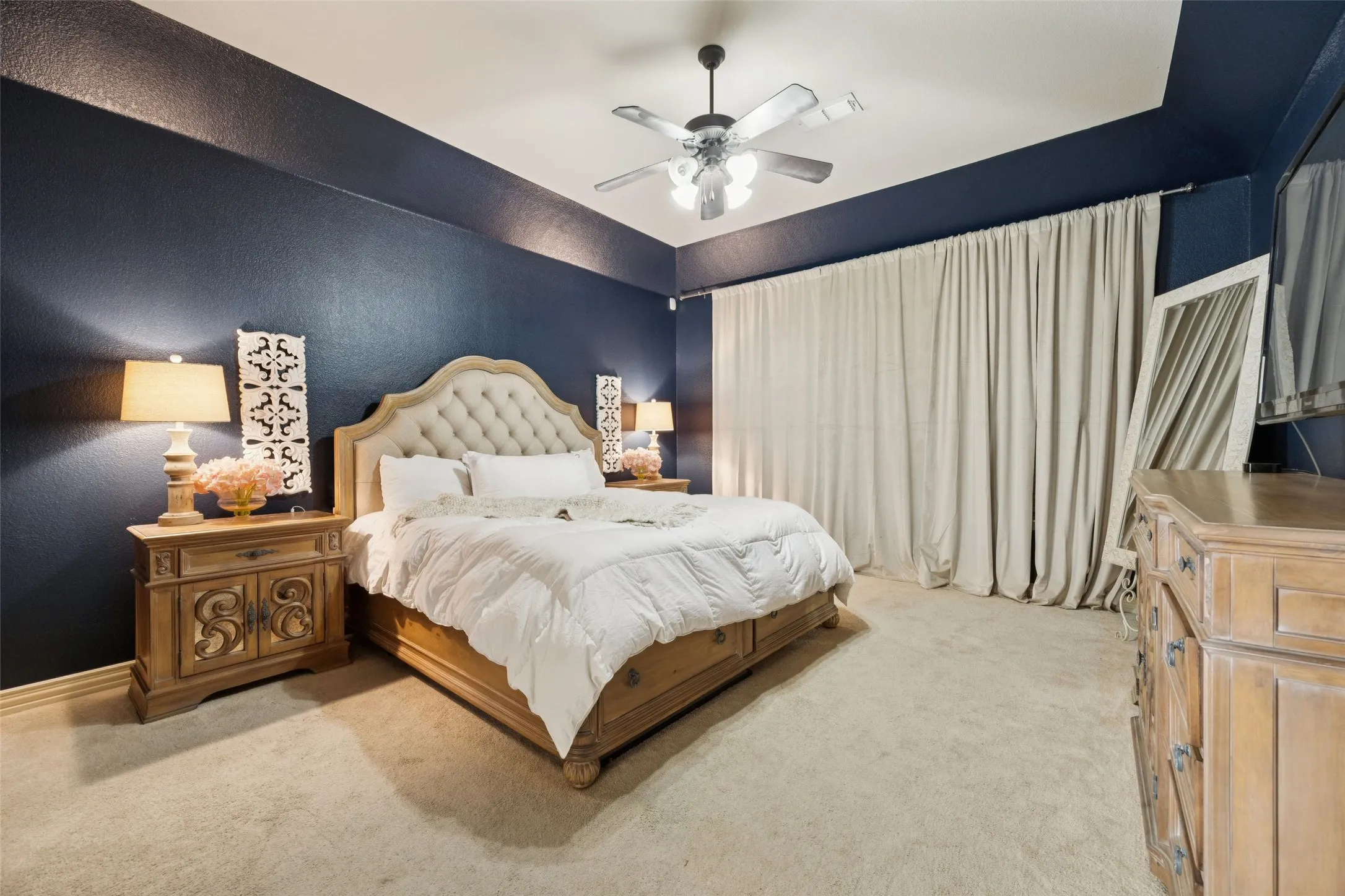 Single Family Residence For Sale in Tarrant County , 520 Unbridled Lane, Keller, Texas 76248, 4 Bedroom, 4 Bathroom, 3 Garage spaces, 3,194 Sqft, built in 2005, mls#21386886, Real Estate Agent in Keller, Homes For Sale in Tarrant county, Homes For Sale in Keller, Realtor in Keller Texas, Real Estate Brokerage Independent Realty Texas, Luminita Cordes Realtor
