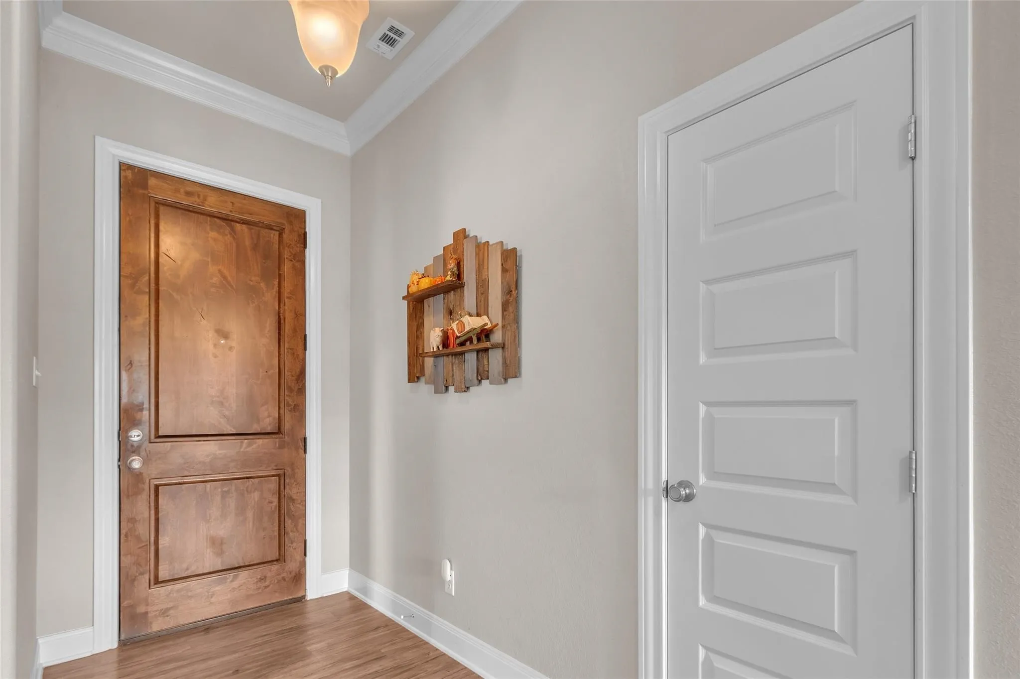 Single Family Residence For Rent in Henderson County , 129 OAK SPRINGS Loop, Mabank, Texas 75147, 3 Bedroom, 2 Bathroom, 2 Garage spaces, 1,580 Sqft, built in 2017, mls#21387081, Real Estate Agent in Mabank, Homes For Rent in Henderson county, Homes For Rent in Mabank, Realtor in Mabank Texas, Real Estate Brokerage Independent Realty Texas, Luminita Cordes Realtor