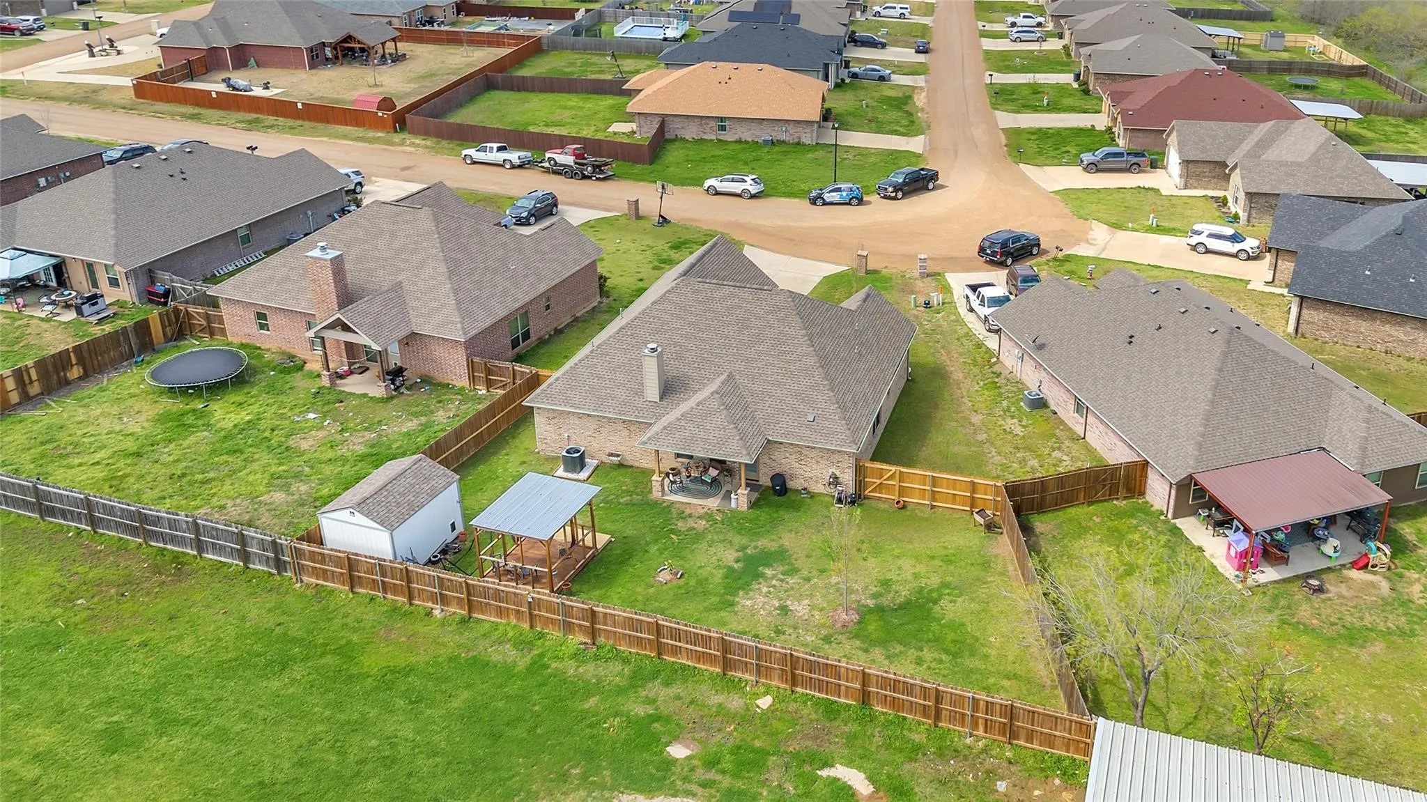 Single Family Residence For Rent in Henderson County , 129 OAK SPRINGS Loop, Mabank, Texas 75147, 3 Bedroom, 2 Bathroom, 2 Garage spaces, 1,580 Sqft, built in 2017, mls#21387081, Real Estate Agent in Mabank, Homes For Rent in Henderson county, Homes For Rent in Mabank, Realtor in Mabank Texas, Real Estate Brokerage Independent Realty Texas, Luminita Cordes Realtor