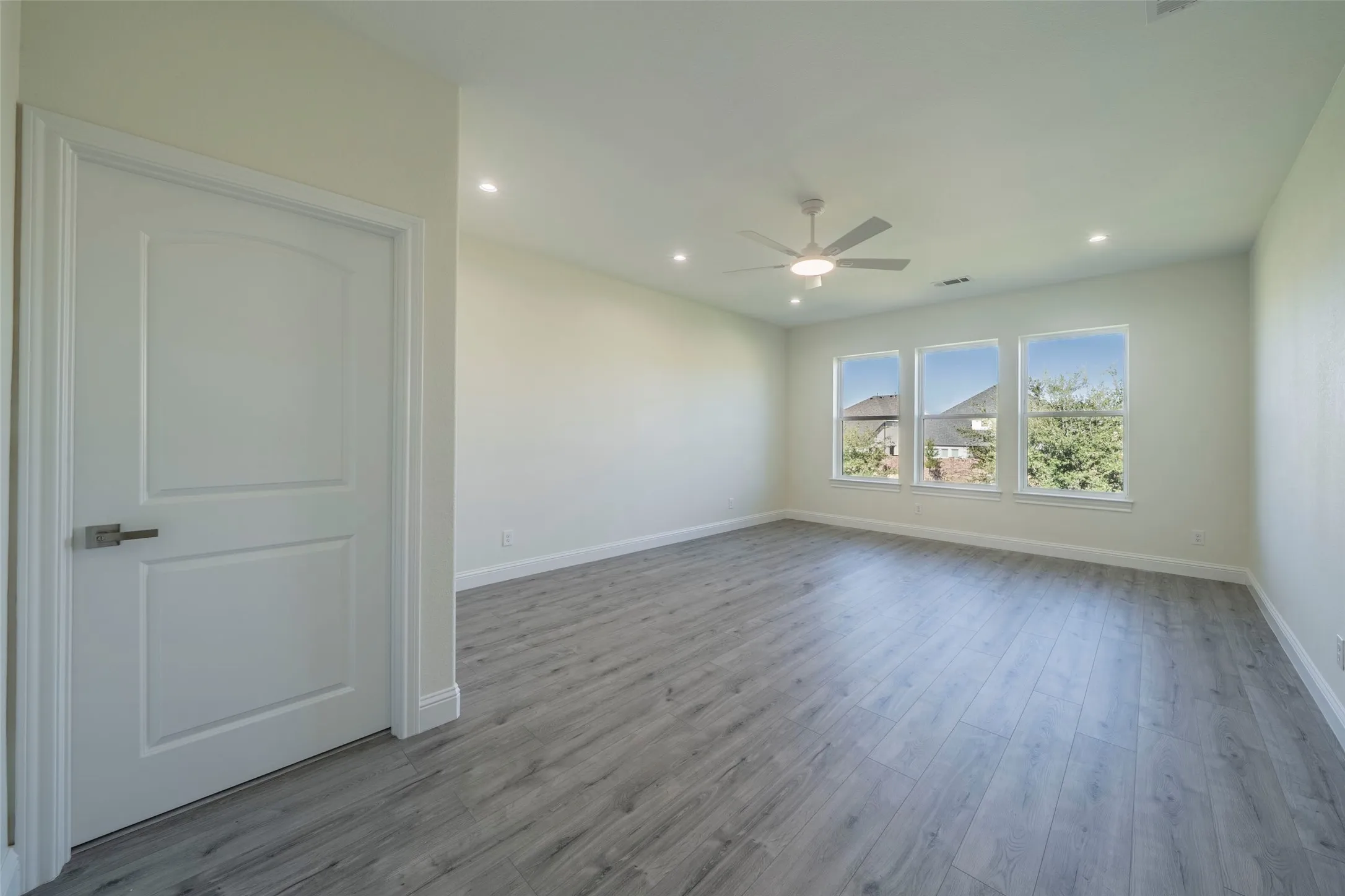Single Family Residence For Sale in Collin County , 9840 Wyndbrook Drive, Frisco, Texas 75035, 6 Bedroom, 7 Bathroom, 2 Garage spaces, 4,703 Sqft, built in 2023, mls#21386426, Real Estate Agent in Frisco, Homes For Sale in Collin county, Homes For Sale in Frisco, Realtor in Frisco Texas, Real Estate Brokerage Independent Realty Texas, Luminita Cordes Realtor