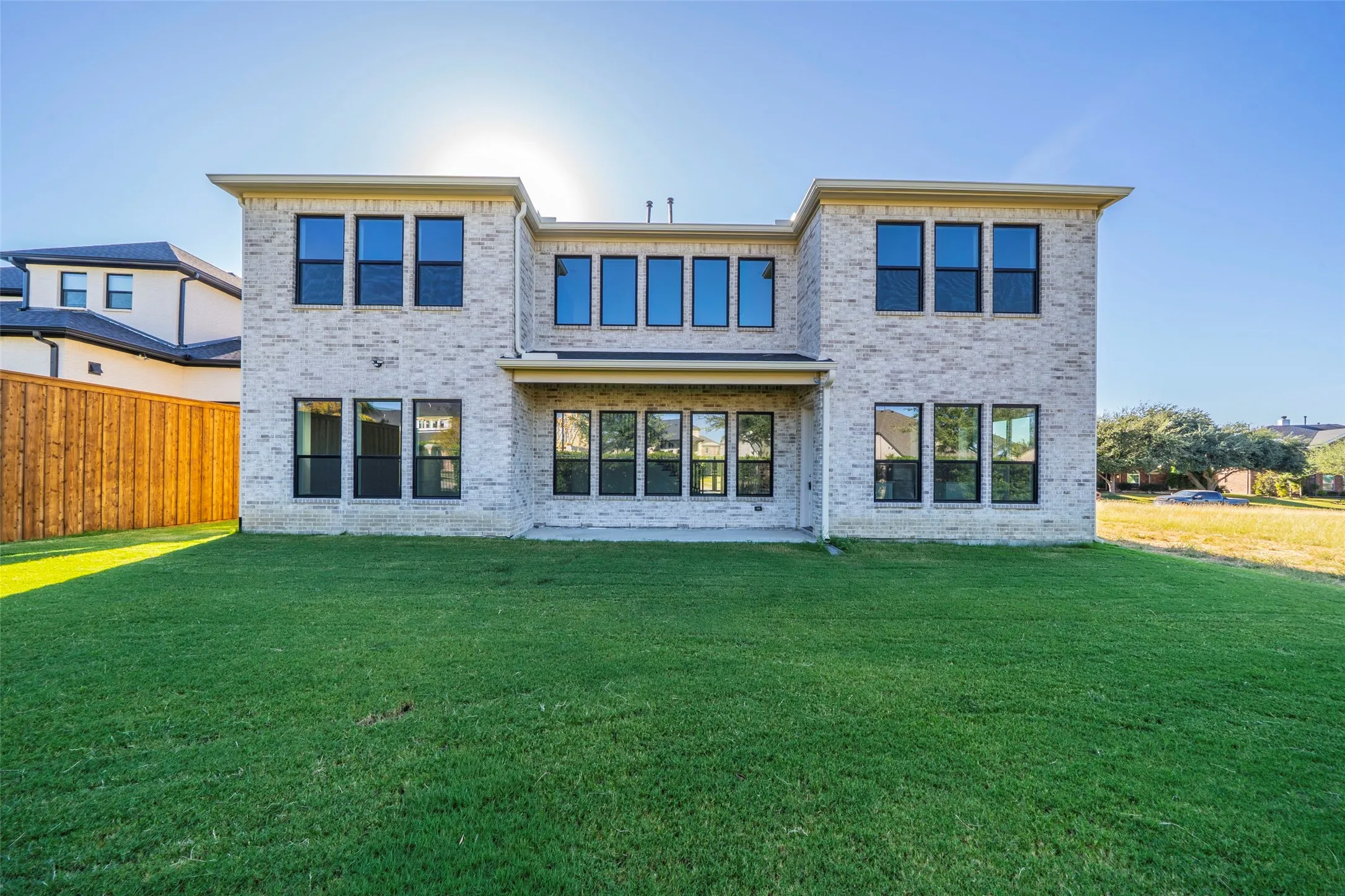 Single Family Residence For Sale in Collin County , 9840 Wyndbrook Drive, Frisco, Texas 75035, 6 Bedroom, 7 Bathroom, 2 Garage spaces, 4,703 Sqft, built in 2023, mls#21386426, Real Estate Agent in Frisco, Homes For Sale in Collin county, Homes For Sale in Frisco, Realtor in Frisco Texas, Real Estate Brokerage Independent Realty Texas, Luminita Cordes Realtor