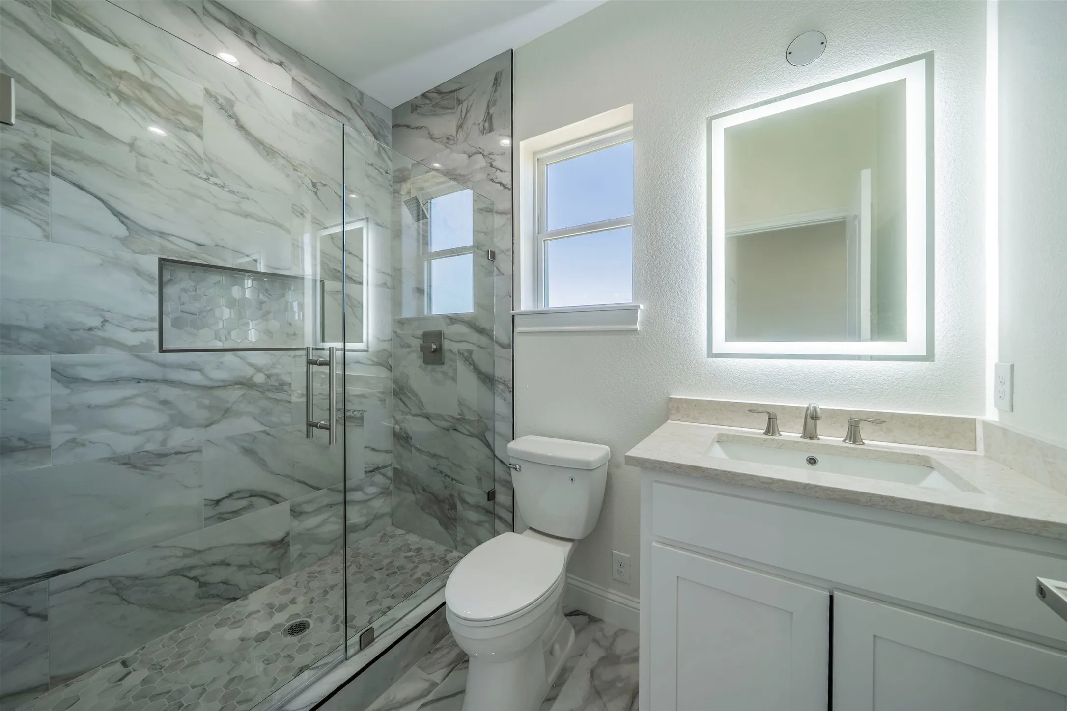 Single Family Residence For Sale in Collin County , 9840 Wyndbrook Drive, Frisco, Texas 75035, 6 Bedroom, 7 Bathroom, 2 Garage spaces, 4,703 Sqft, built in 2023, mls#21386426, Real Estate Agent in Frisco, Homes For Sale in Collin county, Homes For Sale in Frisco, Realtor in Frisco Texas, Real Estate Brokerage Independent Realty Texas, Luminita Cordes Realtor