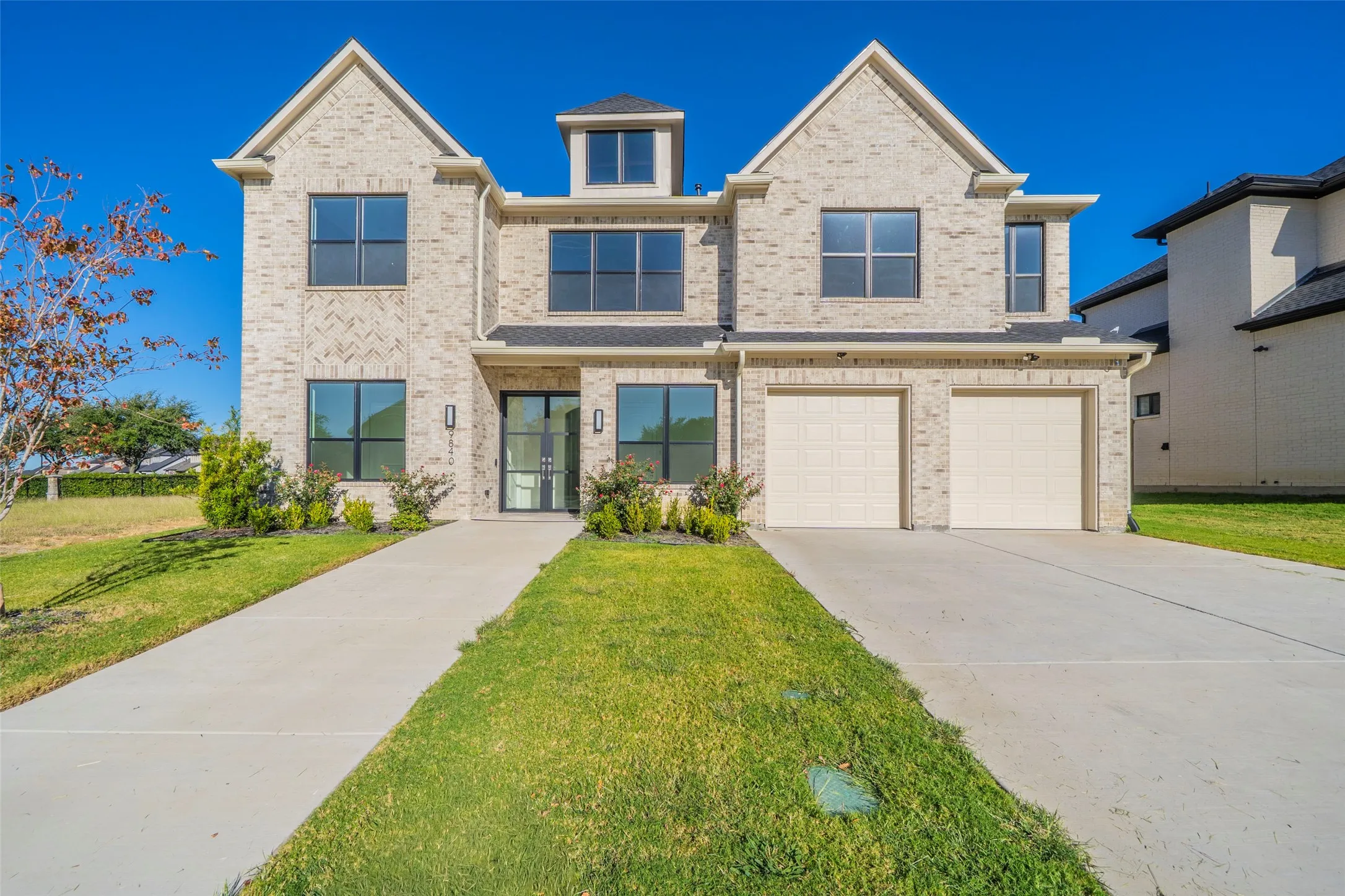 Single Family Residence For Sale in Collin County , 9840 Wyndbrook Drive, Frisco, Texas 75035, 6 Bedroom, 7 Bathroom, 2 Garage spaces, 4,703 Sqft, built in 2023, mls#21386426, Real Estate Agent in Frisco, Homes For Sale in Collin county, Homes For Sale in Frisco, Realtor in Frisco Texas, Real Estate Brokerage Independent Realty Texas, Luminita Cordes Realtor