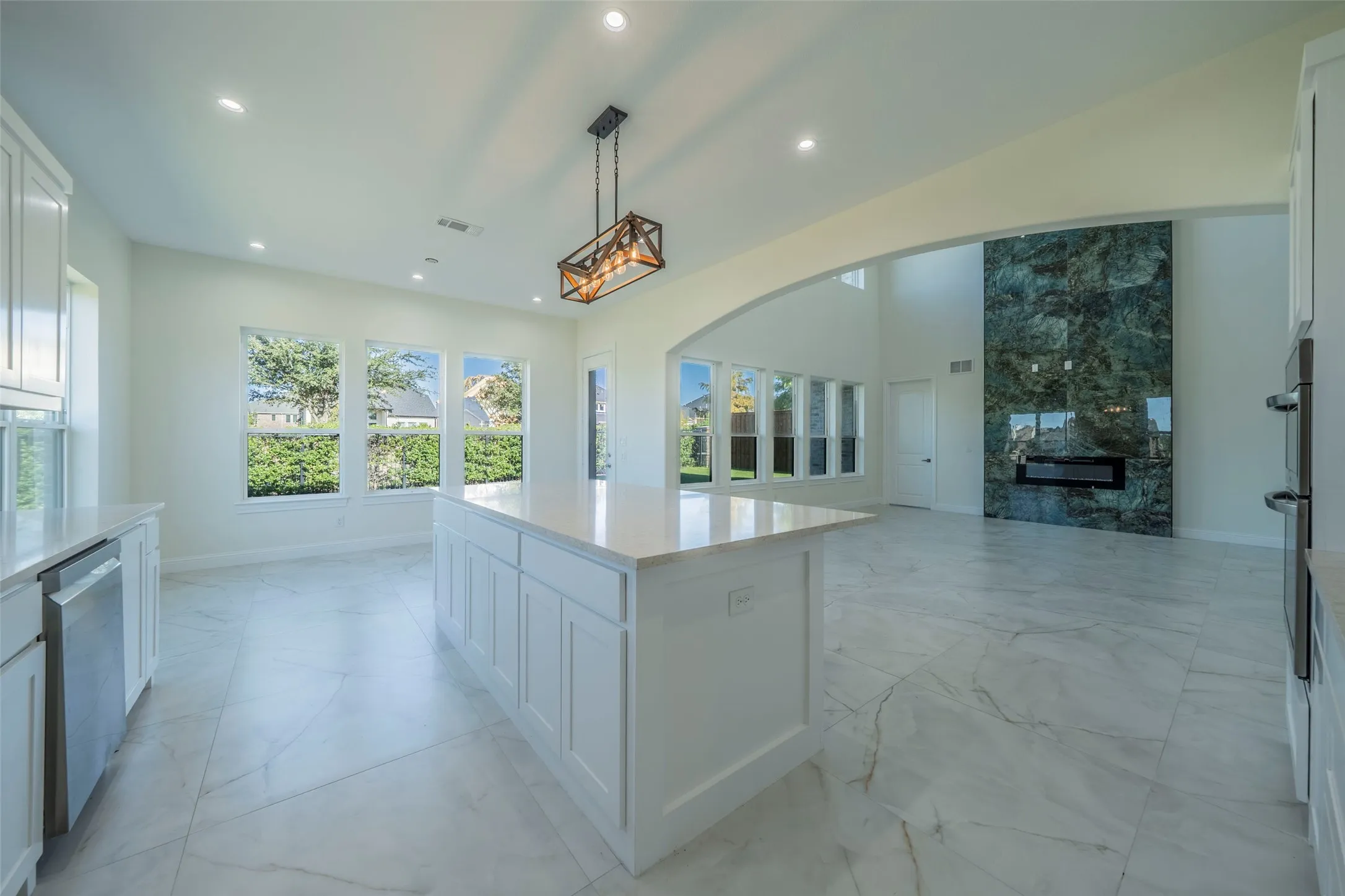 Single Family Residence For Sale in Collin County , 9840 Wyndbrook Drive, Frisco, Texas 75035, 6 Bedroom, 7 Bathroom, 2 Garage spaces, 4,703 Sqft, built in 2023, mls#21386426, Real Estate Agent in Frisco, Homes For Sale in Collin county, Homes For Sale in Frisco, Realtor in Frisco Texas, Real Estate Brokerage Independent Realty Texas, Luminita Cordes Realtor