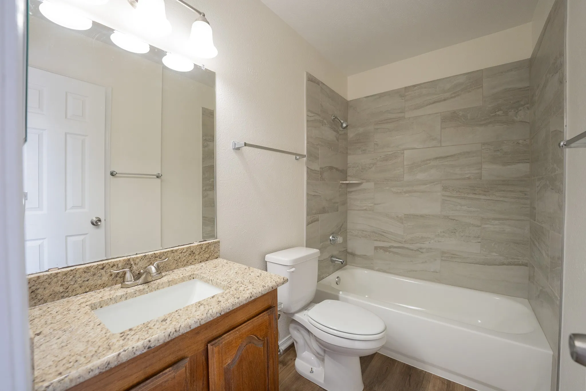Single Family Residence For Rent in Dallas County , 1513 Liberty Lane, Mesquite, Texas 75149, 3 Bedroom, 3 Bathroom, 1 Garage spaces, 1,393 Sqft, built in 1984, mls#21387087, Real Estate Agent in Mesquite, Homes For Rent in Dallas county, Homes For Rent in Mesquite, Realtor in Mesquite Texas, Real Estate Brokerage Independent Realty Texas, Luminita Cordes Realtor