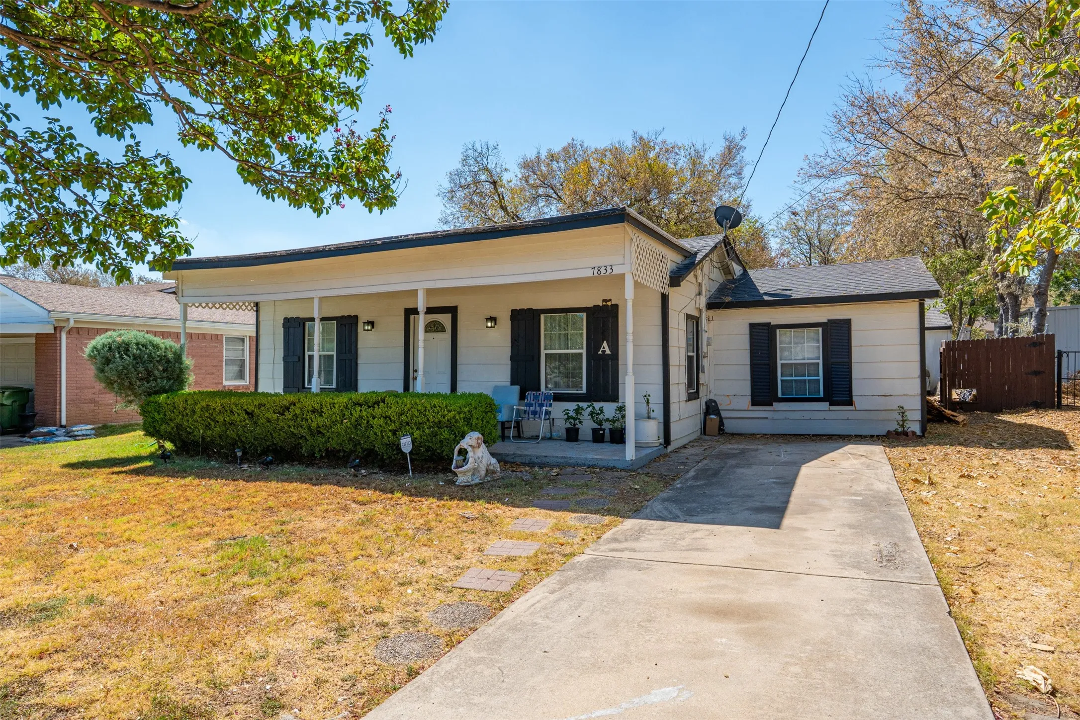 Single Family Residence For Sale in Tarrant County , 7833 Tacoma Drive, White Settlement, Texas 76108, 4 Bedroom, 3 Bathroom, Garage spaces, 1,600 Sqft, built in 1951, mls#21387088, Real Estate Agent in White Settlement, Homes For Sale in Tarrant county, Homes For Sale in White Settlement, Realtor in White Settlement Texas, Real Estate Brokerage Independent Realty Texas, Luminita Cordes Realtor