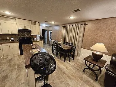 Manufactured Home For Sale in Bexar County , 4801 Goldfield 37, San Antonio, Texas 78218, 3 Bedroom, 2 Bathroom, Garage spaces, 1,216 Sqft, built in 2016, mls#21387094, Real Estate Agent in San Antonio, Homes For Sale in Bexar county, Homes For Sale in San Antonio, Realtor in San Antonio Texas, Real Estate Brokerage Independent Realty Texas, Luminita Cordes Realtor