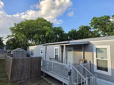 Manufactured Home For Sale in Bexar County , 4801 Goldfield 37, San Antonio, Texas 78218, 3 Bedroom, 2 Bathroom, Garage spaces, 1,216 Sqft, built in 2016, mls#21387094, Real Estate Agent in San Antonio, Homes For Sale in Bexar county, Homes For Sale in San Antonio, Realtor in San Antonio Texas, Real Estate Brokerage Independent Realty Texas, Luminita Cordes Realtor