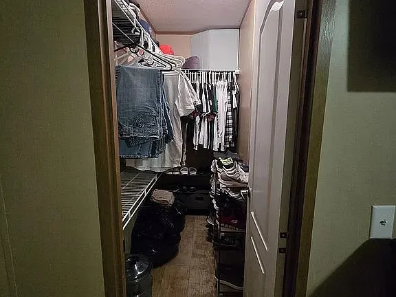 Manufactured Home For Sale in Bexar County , 4801 Goldfield 37, San Antonio, Texas 78218, 3 Bedroom, 2 Bathroom, Garage spaces, 1,216 Sqft, built in 2016, mls#21387094, Real Estate Agent in San Antonio, Homes For Sale in Bexar county, Homes For Sale in San Antonio, Realtor in San Antonio Texas, Real Estate Brokerage Independent Realty Texas, Luminita Cordes Realtor