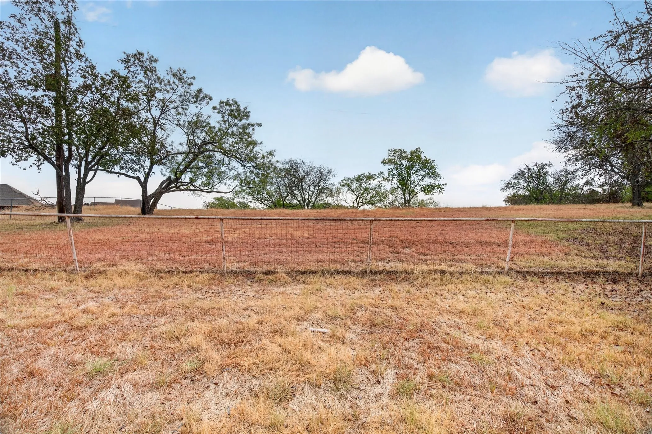 Single Family Residence For Sale in Parker County , 448 Remuda Drive, Fort Worth, Texas 76108, 3 Bedroom, 3 Bathroom, 2 Garage spaces, 1,883 Sqft, built in 1985, mls#21386931, Real Estate Agent in Fort Worth, Homes For Sale in Parker county, Homes For Sale in Fort Worth, Realtor in Fort Worth Texas, Real Estate Brokerage Independent Realty Texas, Luminita Cordes Realtor