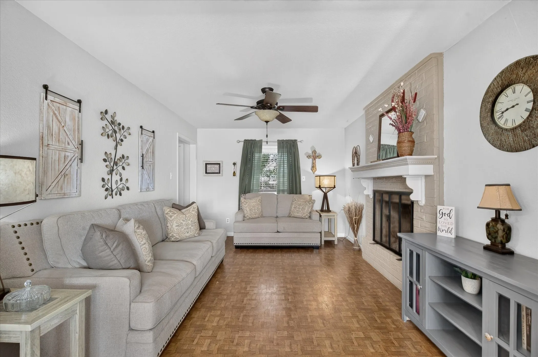 Single Family Residence For Sale in Parker County , 448 Remuda Drive, Fort Worth, Texas 76108, 3 Bedroom, 3 Bathroom, 2 Garage spaces, 1,883 Sqft, built in 1985, mls#21386931, Real Estate Agent in Fort Worth, Homes For Sale in Parker county, Homes For Sale in Fort Worth, Realtor in Fort Worth Texas, Real Estate Brokerage Independent Realty Texas, Luminita Cordes Realtor