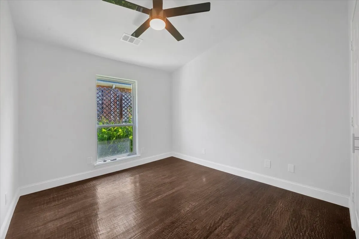 Single Family Residence For Sale in Collin County , 5208 Streamwood Lane, Plano, Texas 75093, 4 Bedroom, 4 Bathroom, 2 Garage spaces, 2,593 Sqft, built in 1984, mls#21385746, Real Estate Agent in Plano, Homes For Sale in Collin county, Homes For Sale in Plano, Realtor in Plano Texas, Real Estate Brokerage Independent Realty Texas, Luminita Cordes Realtor