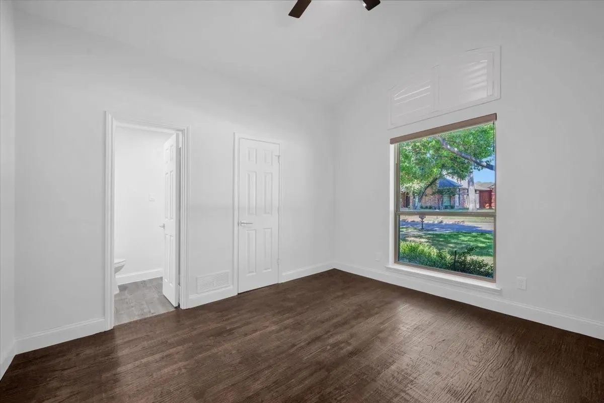 Hardwood floors extend to all bedrooms