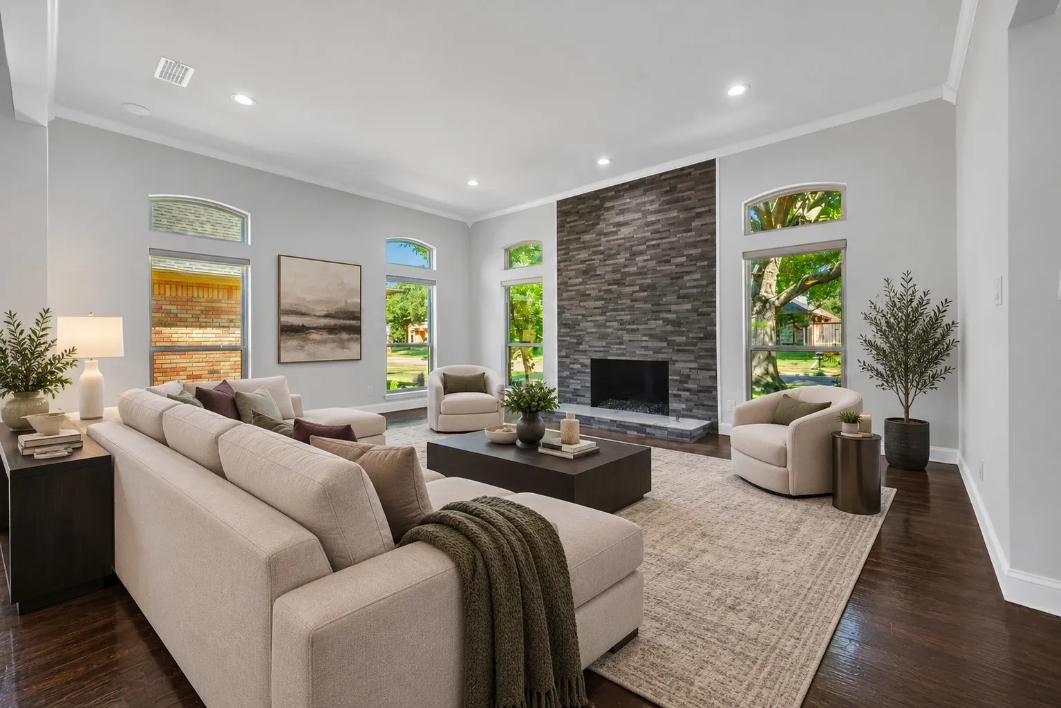 Living Room Virtually Staged – furnishings and décor digitally added.