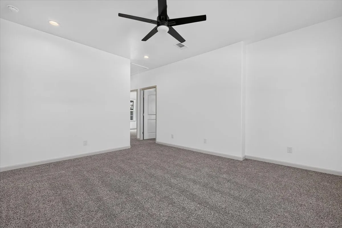 Single Family Residence For Sale in Parker County , 750 Jay Bird Lane, Reno, Texas 76082, 3 Bedroom, 2 Bathroom, Garage spaces, 1,434 Sqft, built in 2026, mls#21381923, Real Estate Agent in Reno, Homes For Sale in Parker county, Homes For Sale in Reno, Realtor in Reno Texas, Real Estate Brokerage Independent Realty Texas, Luminita Cordes Realtor