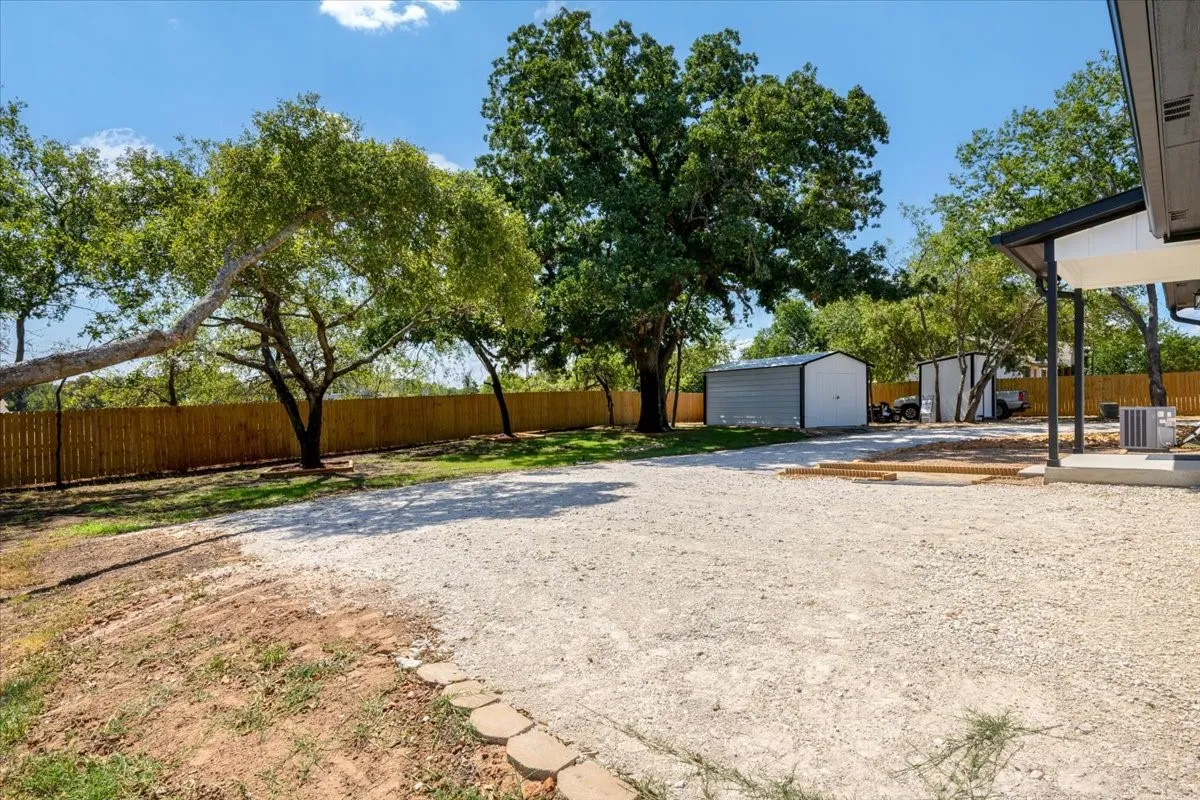 Single Family Residence For Sale in Parker County , 750 Jay Bird Lane, Reno, Texas 76082, 3 Bedroom, 2 Bathroom, Garage spaces, 1,434 Sqft, built in 2026, mls#21381923, Real Estate Agent in Reno, Homes For Sale in Parker county, Homes For Sale in Reno, Realtor in Reno Texas, Real Estate Brokerage Independent Realty Texas, Luminita Cordes Realtor