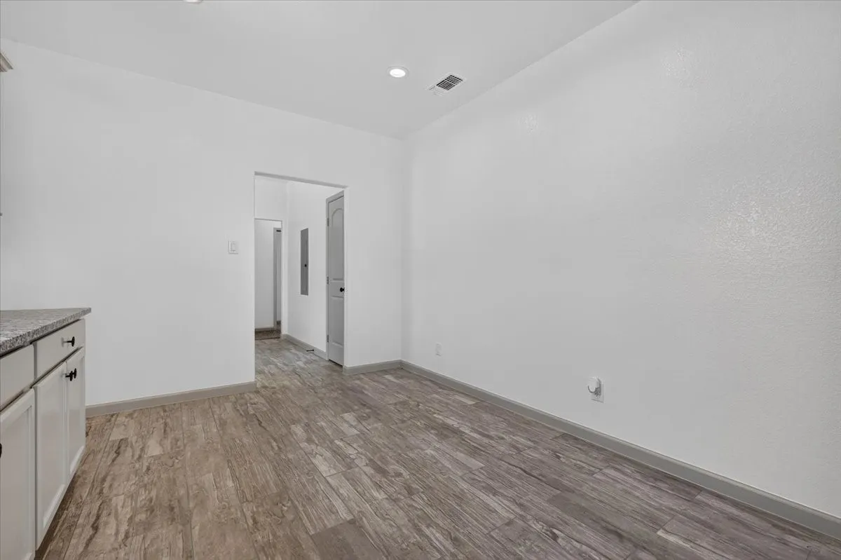 Single Family Residence For Sale in Parker County , 750 Jay Bird Lane, Reno, Texas 76082, 3 Bedroom, 2 Bathroom, Garage spaces, 1,434 Sqft, built in 2026, mls#21381923, Real Estate Agent in Reno, Homes For Sale in Parker county, Homes For Sale in Reno, Realtor in Reno Texas, Real Estate Brokerage Independent Realty Texas, Luminita Cordes Realtor
