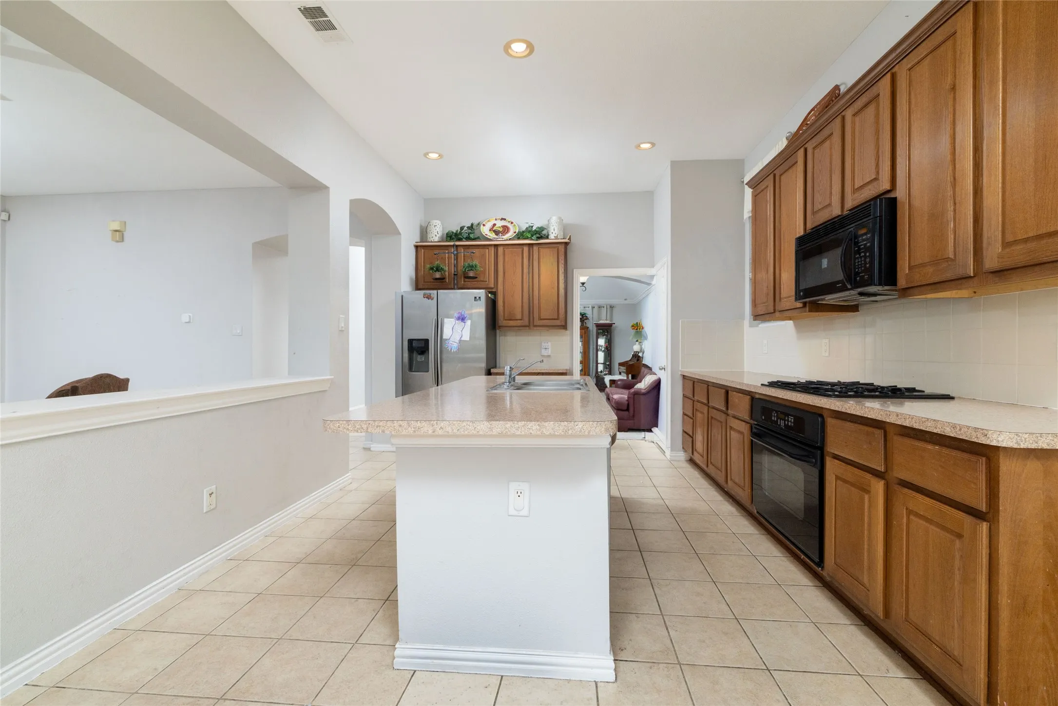 Single Family Residence For Sale in Tarrant County , 4064 Dunwoody Court, Fort Worth, Texas 76244, 4 Bedroom, 2 Bathroom, 2 Garage spaces, 2,516 Sqft, built in 2003, mls#21386225, Real Estate Agent in Fort Worth, Homes For Sale in Tarrant county, Homes For Sale in Fort Worth, Realtor in Fort Worth Texas, Real Estate Brokerage Independent Realty Texas, Luminita Cordes Realtor