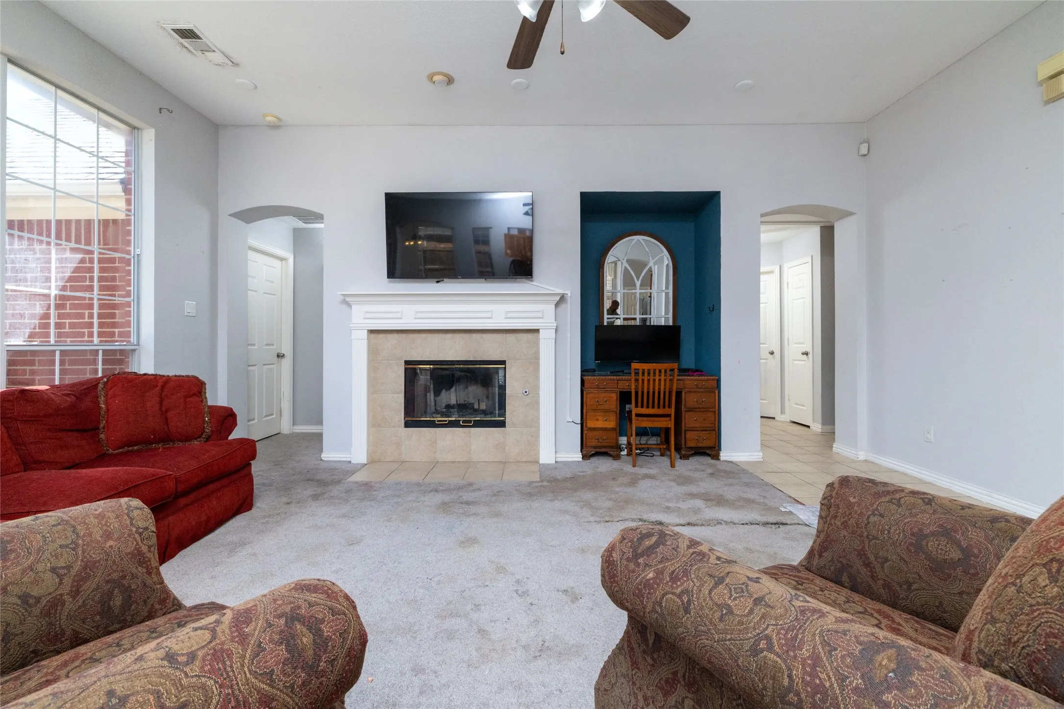 Single Family Residence For Sale in Tarrant County , 4064 Dunwoody Court, Fort Worth, Texas 76244, 4 Bedroom, 2 Bathroom, 2 Garage spaces, 2,516 Sqft, built in 2003, mls#21386225, Real Estate Agent in Fort Worth, Homes For Sale in Tarrant county, Homes For Sale in Fort Worth, Realtor in Fort Worth Texas, Real Estate Brokerage Independent Realty Texas, Luminita Cordes Realtor