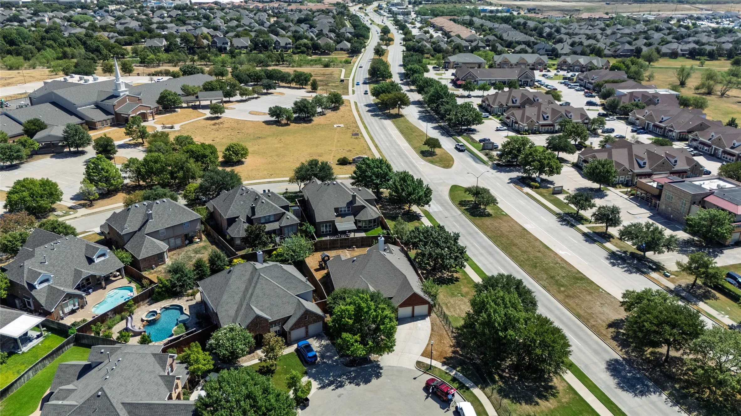 Single Family Residence For Sale in Tarrant County , 4064 Dunwoody Court, Fort Worth, Texas 76244, 4 Bedroom, 2 Bathroom, 2 Garage spaces, 2,516 Sqft, built in 2003, mls#21386225, Real Estate Agent in Fort Worth, Homes For Sale in Tarrant county, Homes For Sale in Fort Worth, Realtor in Fort Worth Texas, Real Estate Brokerage Independent Realty Texas, Luminita Cordes Realtor
