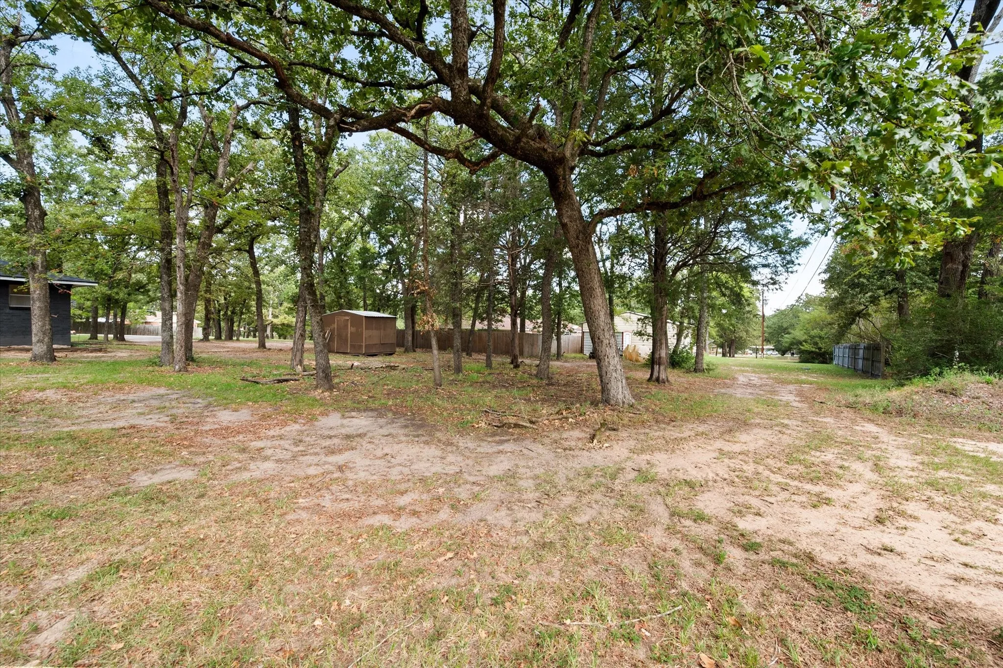 Single Family Residence For Sale in Freestone County , 142 Mary Grace, Fairfield, Texas 75840, 4 Bedroom, 3 Bathroom, Garage spaces, 1,844 Sqft, built in 1978, mls#21387111, Real Estate Agent in Fairfield, Homes For Sale in Freestone county, Homes For Sale in Fairfield, Realtor in Fairfield Texas, Real Estate Brokerage Independent Realty Texas, Luminita Cordes Realtor