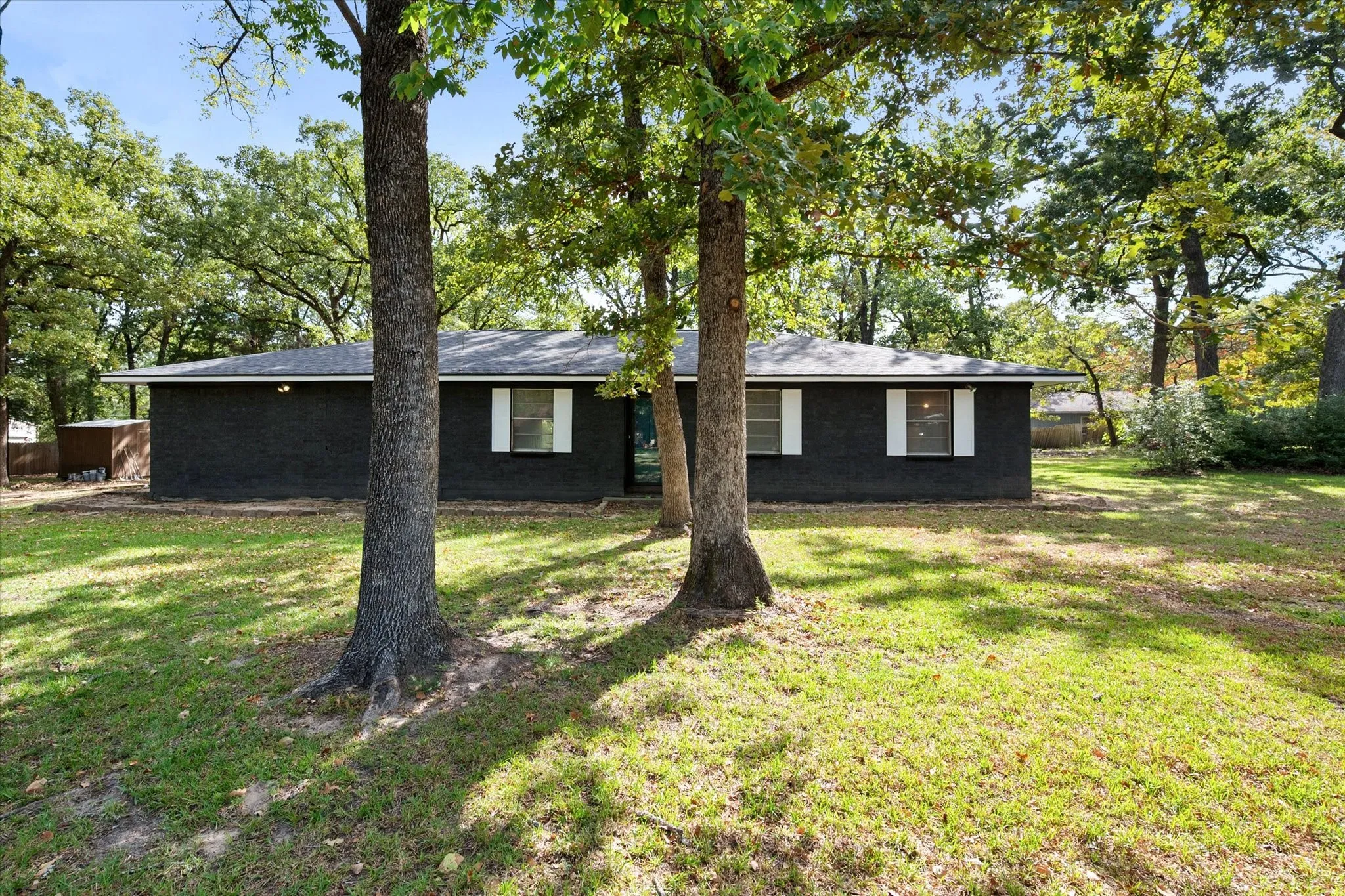 Single Family Residence For Sale in Freestone County , 142 Mary Grace, Fairfield, Texas 75840, 4 Bedroom, 3 Bathroom, Garage spaces, 1,844 Sqft, built in 1978, mls#21387111, Real Estate Agent in Fairfield, Homes For Sale in Freestone county, Homes For Sale in Fairfield, Realtor in Fairfield Texas, Real Estate Brokerage Independent Realty Texas, Luminita Cordes Realtor