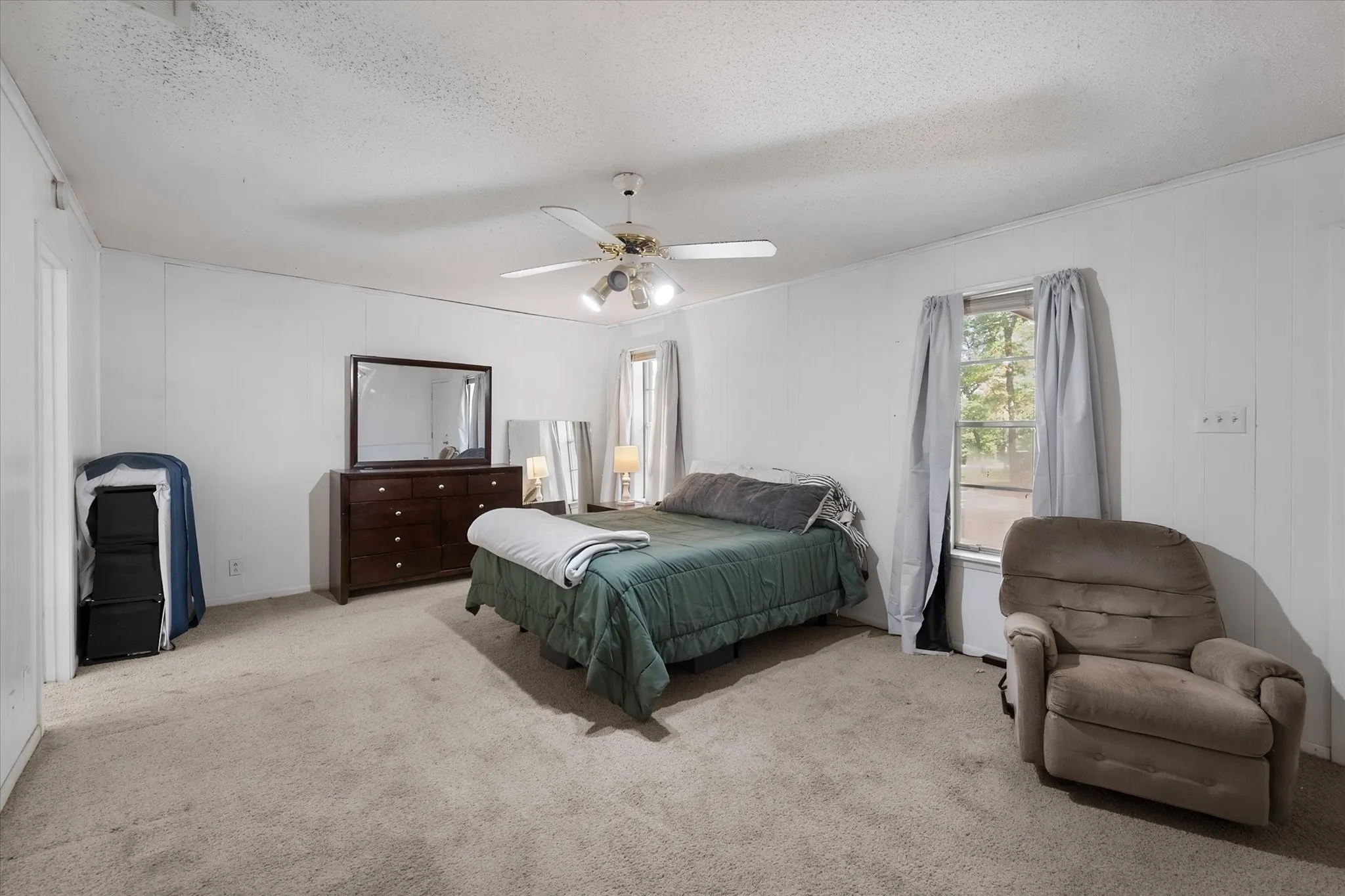 Single Family Residence For Sale in Freestone County , 142 Mary Grace, Fairfield, Texas 75840, 4 Bedroom, 3 Bathroom, Garage spaces, 1,844 Sqft, built in 1978, mls#21387111, Real Estate Agent in Fairfield, Homes For Sale in Freestone county, Homes For Sale in Fairfield, Realtor in Fairfield Texas, Real Estate Brokerage Independent Realty Texas, Luminita Cordes Realtor