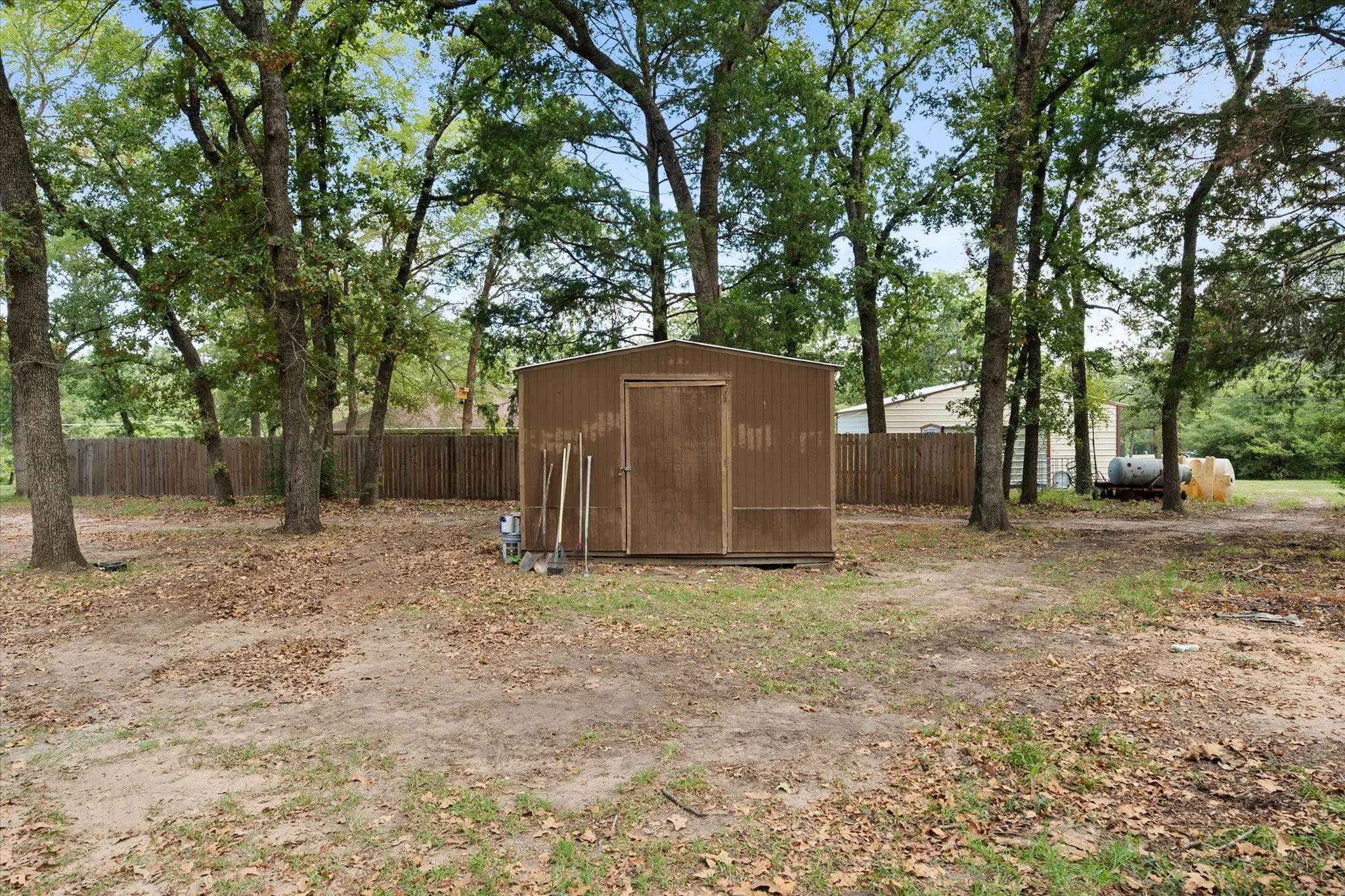 Single Family Residence For Sale in Freestone County , 142 Mary Grace, Fairfield, Texas 75840, 4 Bedroom, 3 Bathroom, Garage spaces, 1,844 Sqft, built in 1978, mls#21387111, Real Estate Agent in Fairfield, Homes For Sale in Freestone county, Homes For Sale in Fairfield, Realtor in Fairfield Texas, Real Estate Brokerage Independent Realty Texas, Luminita Cordes Realtor
