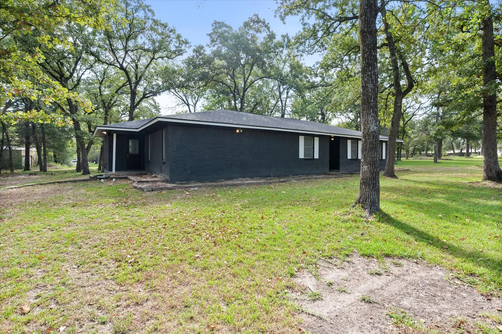Single Family Residence For Sale in Freestone County , 142 Mary Grace, Fairfield, Texas 75840, 4 Bedroom, 3 Bathroom, Garage spaces, 1,844 Sqft, built in 1978, mls#21387111, Real Estate Agent in Fairfield, Homes For Sale in Freestone county, Homes For Sale in Fairfield, Realtor in Fairfield Texas, Real Estate Brokerage Independent Realty Texas, Luminita Cordes Realtor