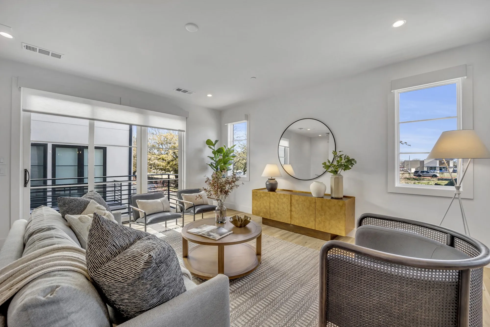 Condominium For Sale in Dallas County , 7207 Gaston Avenue 906, Dallas, Texas 75206, 2 Bedroom, 3 Bathroom, 2 Garage spaces, 1,649 Sqft, built in 2024, mls#21387123, Real Estate Agent in Dallas, Homes For Sale in Dallas county, Homes For Sale in Dallas, Realtor in Dallas Texas, Real Estate Brokerage Independent Realty Texas, Luminita Cordes Realtor