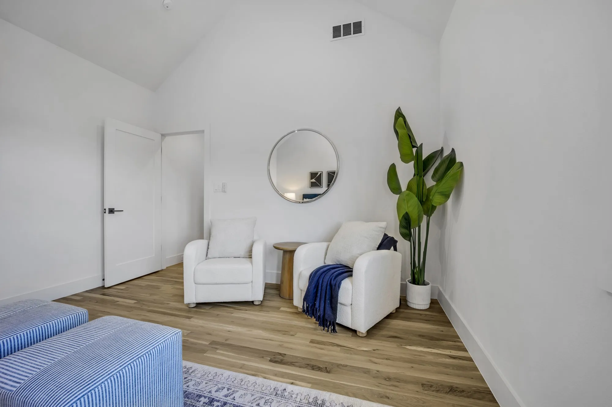Condominium For Sale in Dallas County , 7207 Gaston Avenue 906, Dallas, Texas 75206, 2 Bedroom, 3 Bathroom, 2 Garage spaces, 1,649 Sqft, built in 2024, mls#21387123, Real Estate Agent in Dallas, Homes For Sale in Dallas county, Homes For Sale in Dallas, Realtor in Dallas Texas, Real Estate Brokerage Independent Realty Texas, Luminita Cordes Realtor