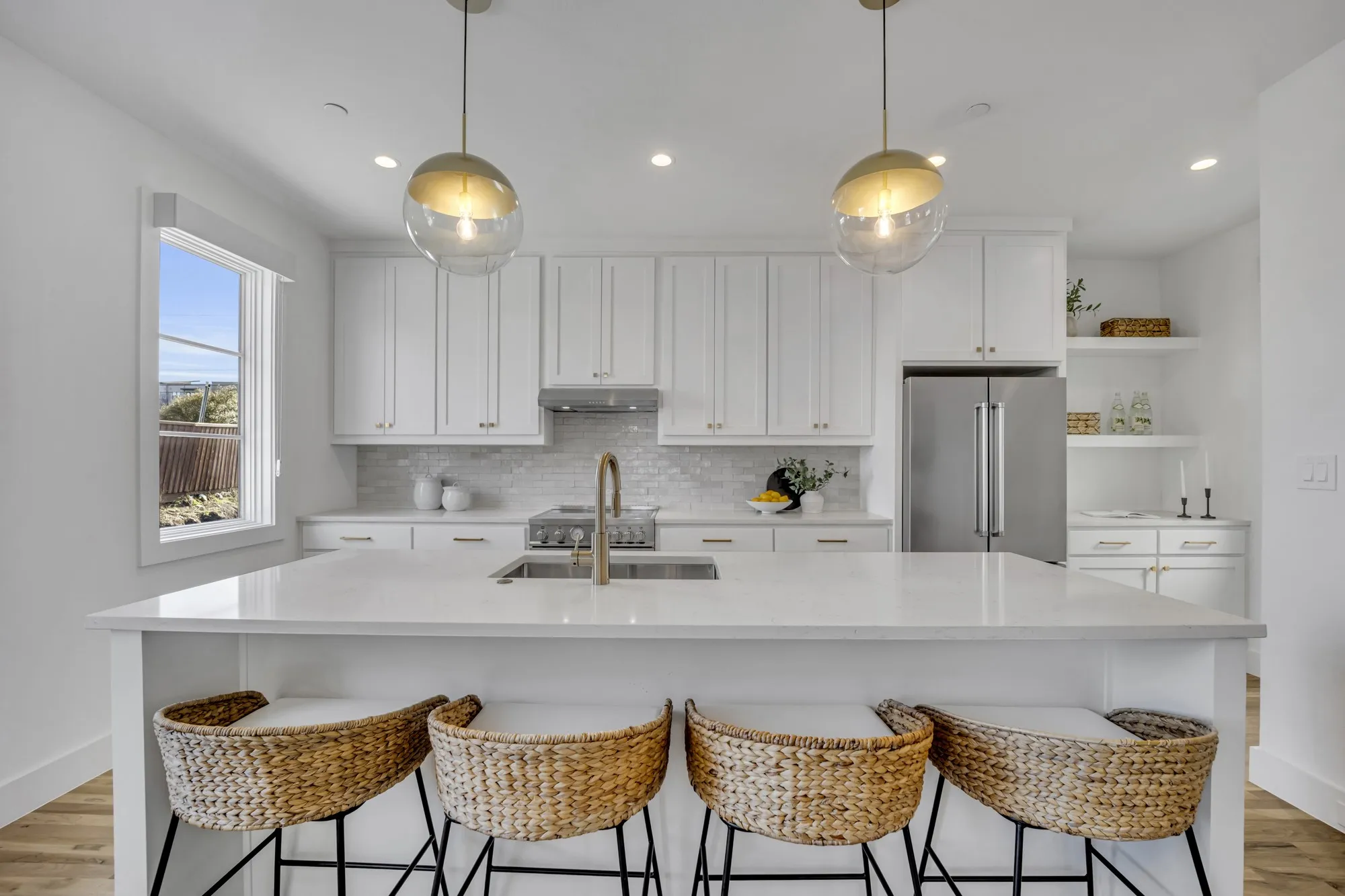 Condominium For Sale in Dallas County , 7207 Gaston Avenue 906, Dallas, Texas 75206, 2 Bedroom, 3 Bathroom, 2 Garage spaces, 1,649 Sqft, built in 2024, mls#21387123, Real Estate Agent in Dallas, Homes For Sale in Dallas county, Homes For Sale in Dallas, Realtor in Dallas Texas, Real Estate Brokerage Independent Realty Texas, Luminita Cordes Realtor