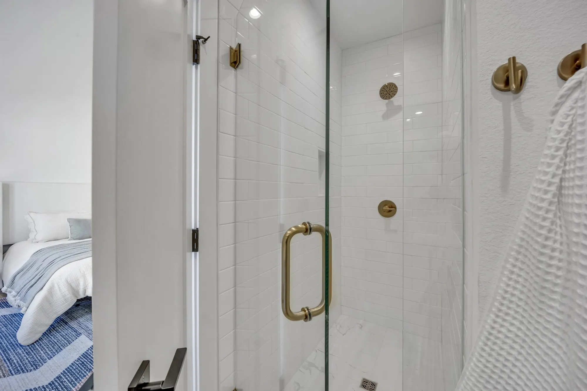 Condominium For Sale in Dallas County , 7207 Gaston Avenue 906, Dallas, Texas 75206, 2 Bedroom, 3 Bathroom, 2 Garage spaces, 1,649 Sqft, built in 2024, mls#21387123, Real Estate Agent in Dallas, Homes For Sale in Dallas county, Homes For Sale in Dallas, Realtor in Dallas Texas, Real Estate Brokerage Independent Realty Texas, Luminita Cordes Realtor