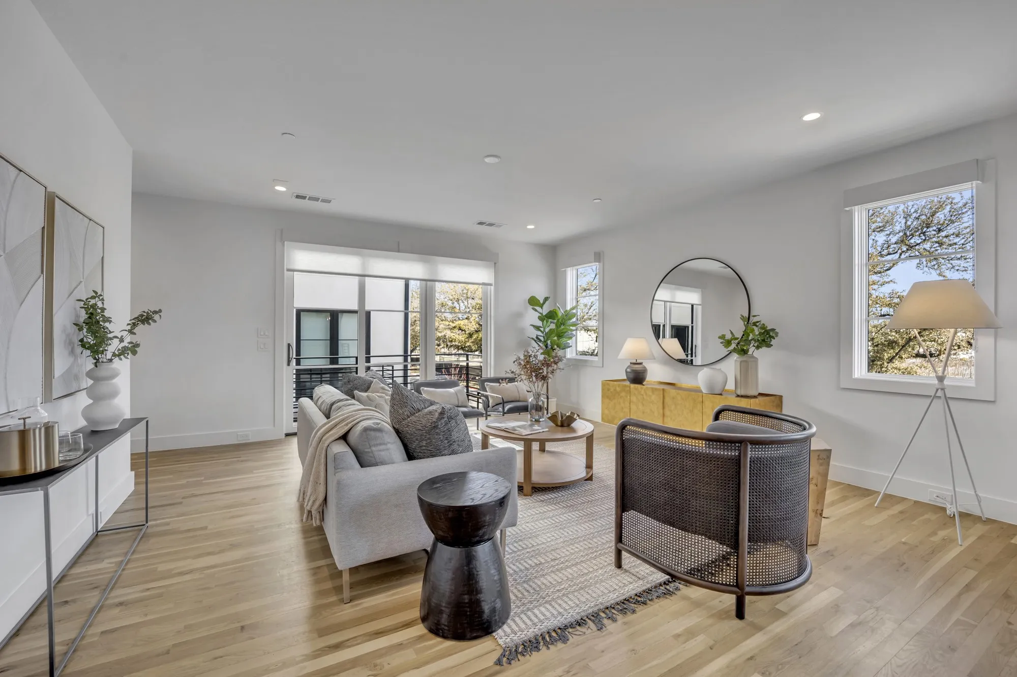 Condominium For Sale in Dallas County , 7207 Gaston Avenue 906, Dallas, Texas 75206, 2 Bedroom, 3 Bathroom, 2 Garage spaces, 1,649 Sqft, built in 2024, mls#21387123, Real Estate Agent in Dallas, Homes For Sale in Dallas county, Homes For Sale in Dallas, Realtor in Dallas Texas, Real Estate Brokerage Independent Realty Texas, Luminita Cordes Realtor