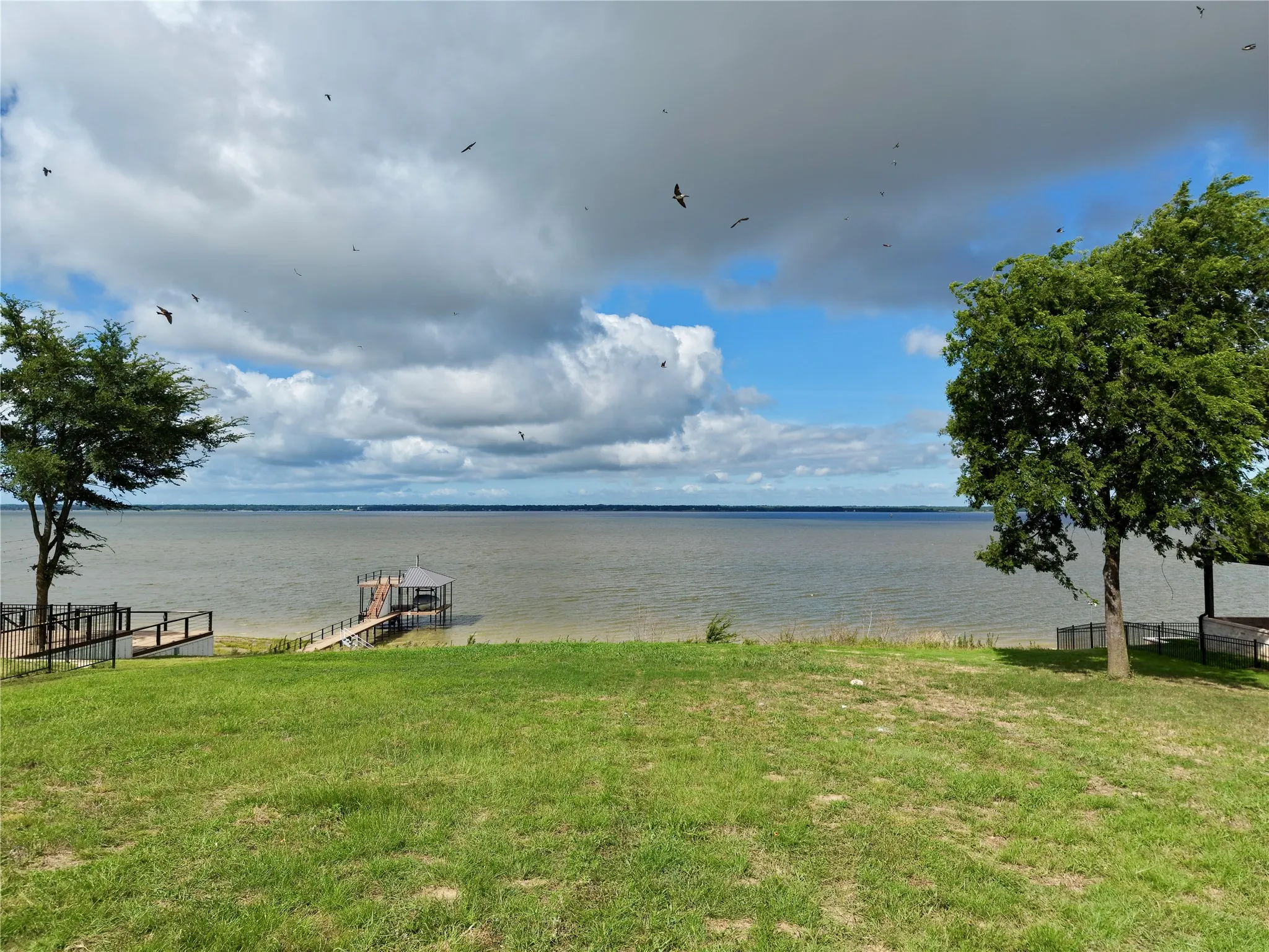 Unimproved Land For Sale in Kaufman County , 0 Shoreline Drive, Mabank, Texas 75143, 0, 0, Garage spaces, 0 Sqft, built in 0, mls#21387126, Real Estate Agent in Mabank, Homes For Sale in Kaufman county, Homes For Sale in Mabank, Realtor in Mabank Texas, Real Estate Brokerage Independent Realty Texas, Luminita Cordes Realtor